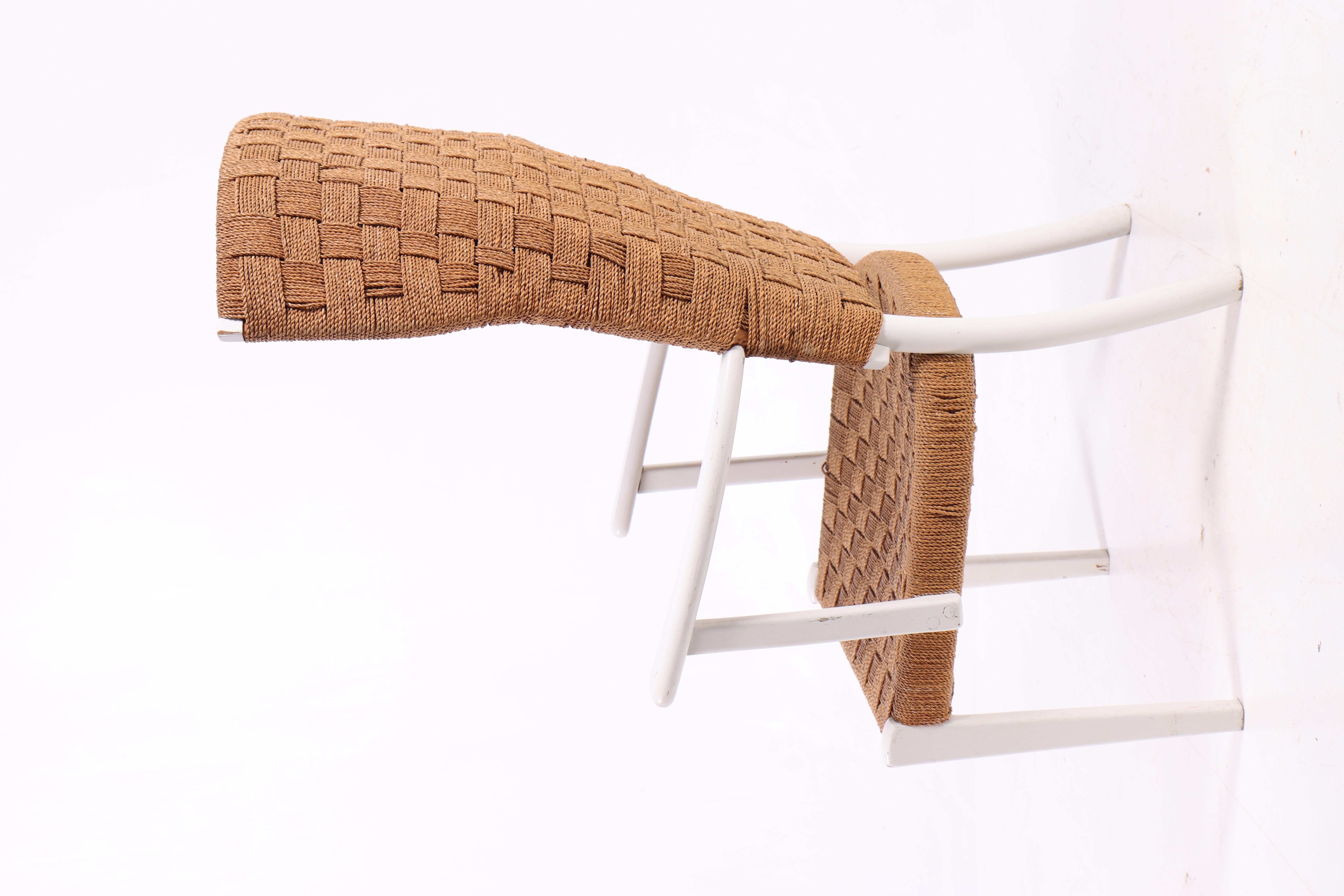 Danish Rare Lounge Chair by Fritz Hansen, Made in Denmark, 1940s For Sale