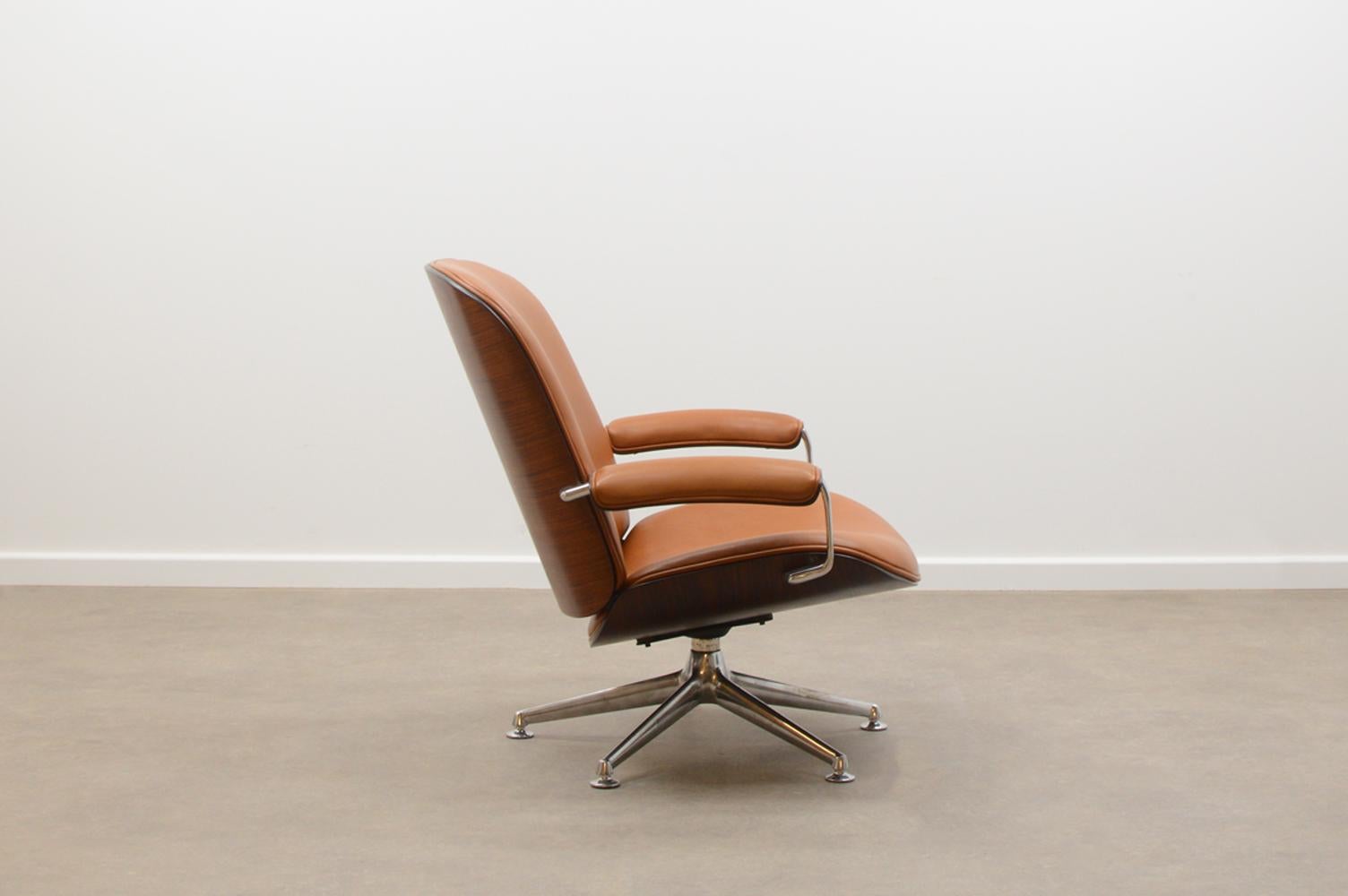 Mid-Century Modern Rare Lounge Chair by Ico Parisi for Mim Roma, 50s Italy For Sale