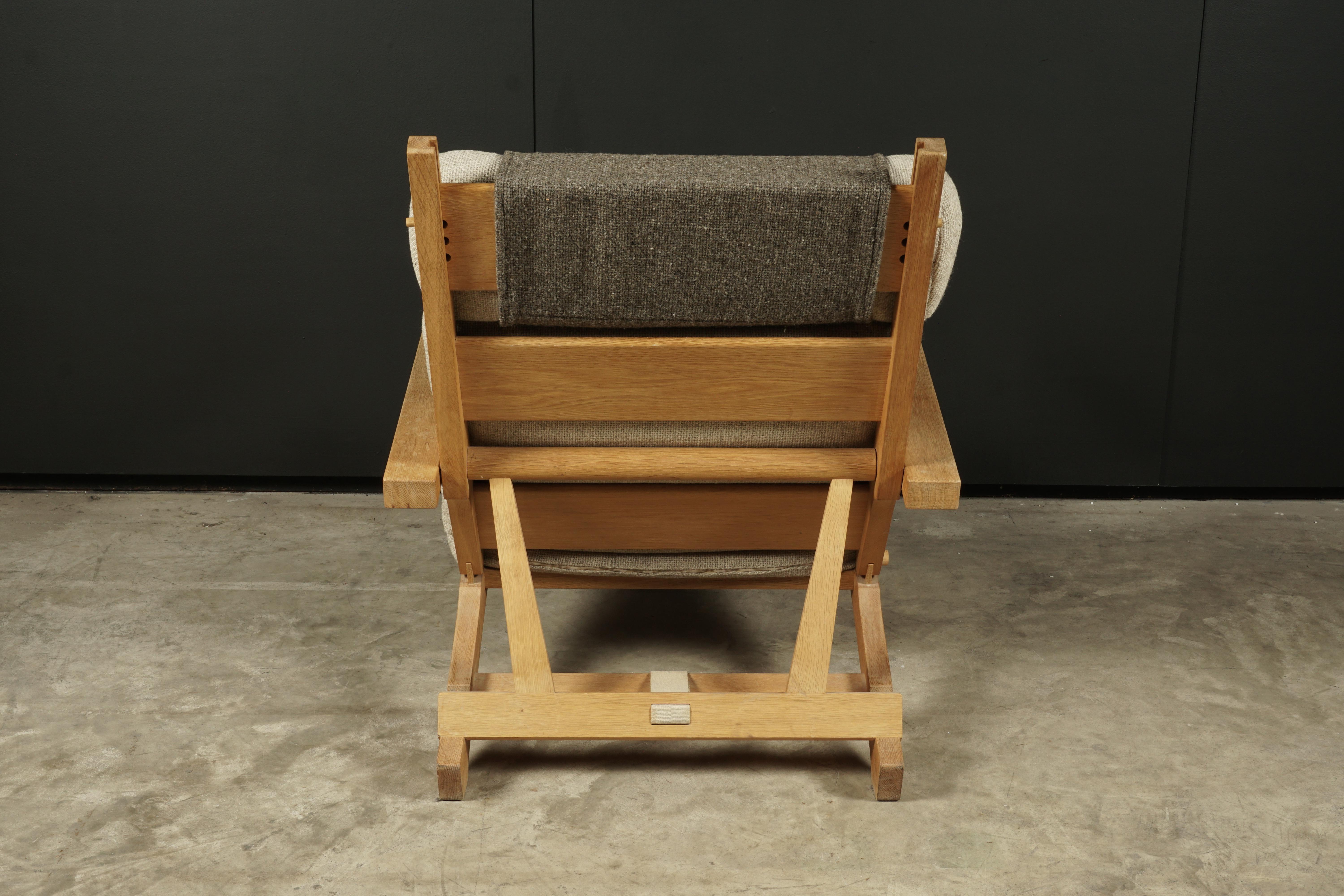 Rare Lounge Chair Designed by Hans Wegner, Model AP71, Denmark, 1968 In Good Condition In Nashville, TN