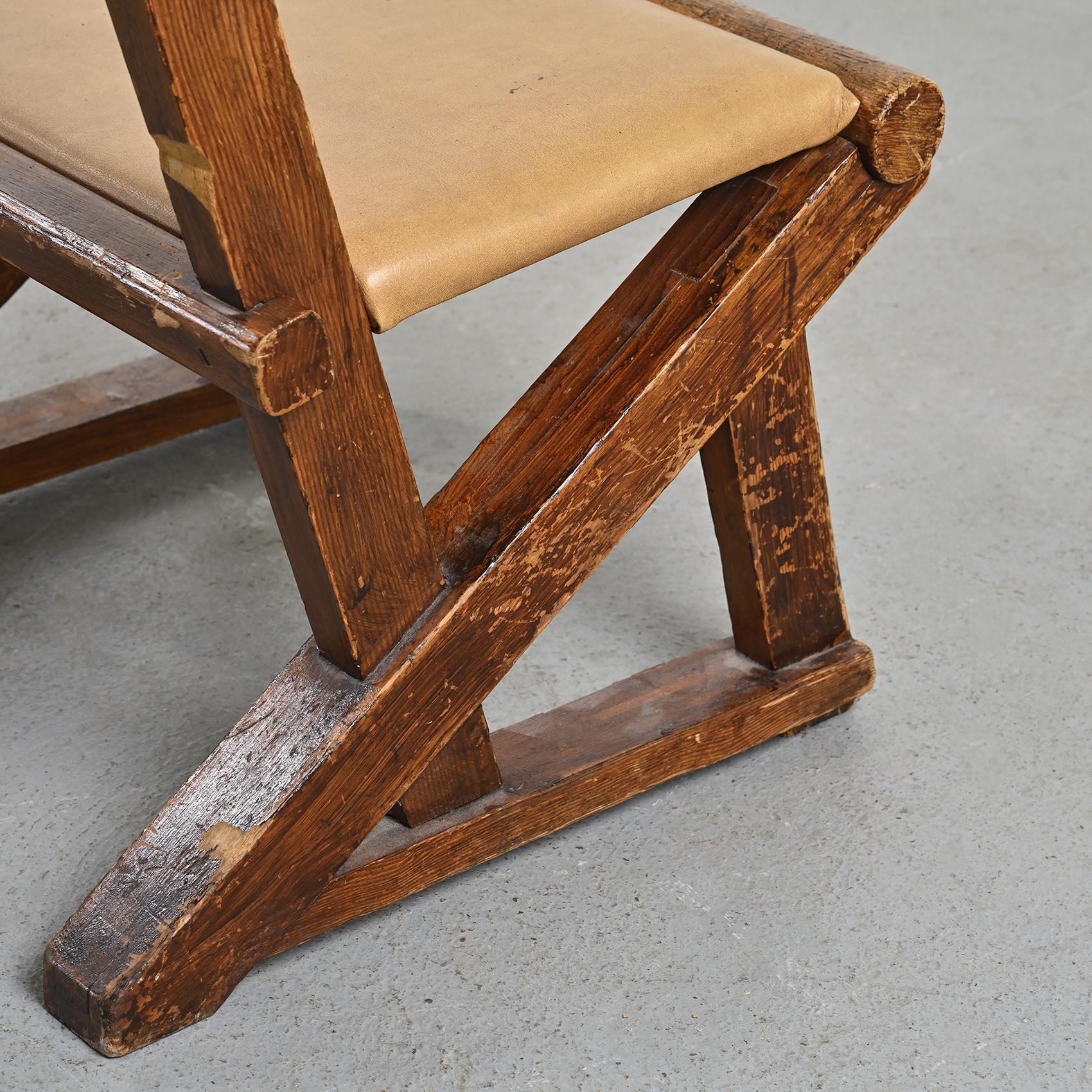 Rare Lounge Chair from Edelweiss bar, under the direction of Charlotte Perriand In Distressed Condition In VILLEURBANNE, FR