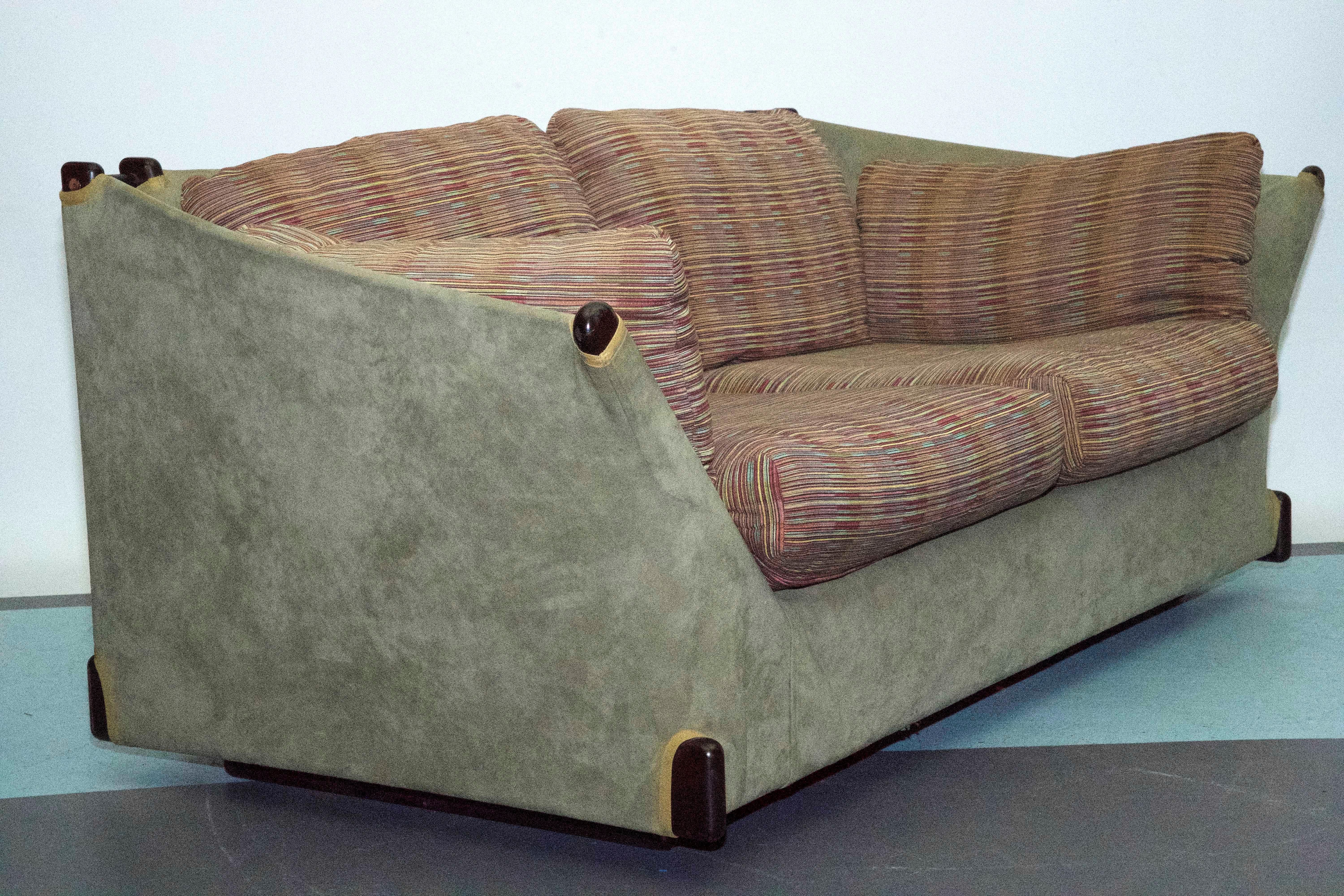 Rara poltrona, modello Violoncello di Piero De Martini per Cassina, Italia anni '70 in vendita 2