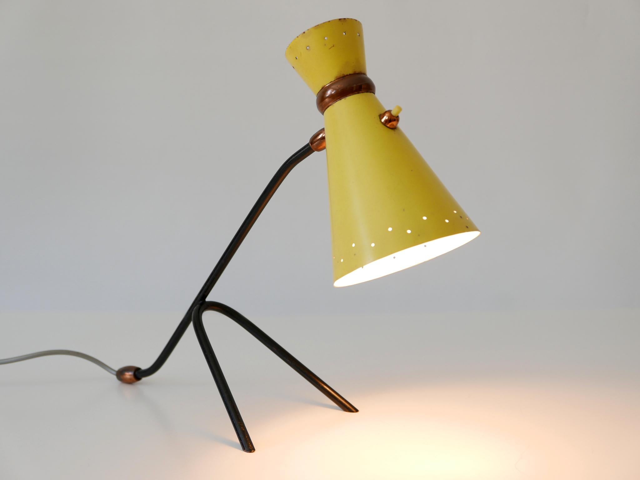 Rare & Lovely Mid-Century Modern Diabolo Table Lamp Desk Light Italy 1960s For Sale 5