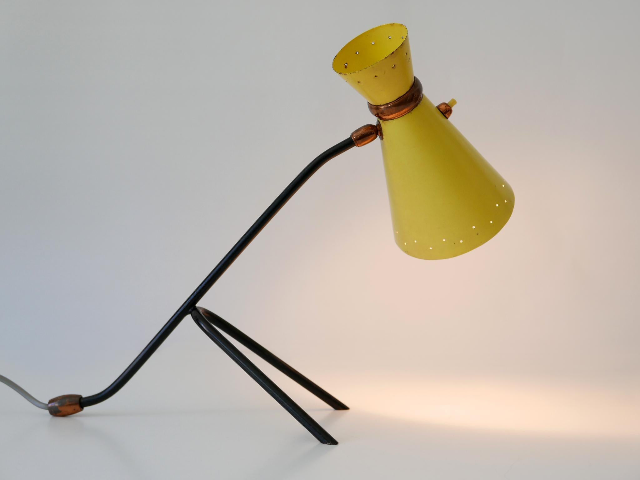Rare & Lovely Mid-Century Modern Diabolo Table Lamp Desk Light Italy 1960s For Sale 10