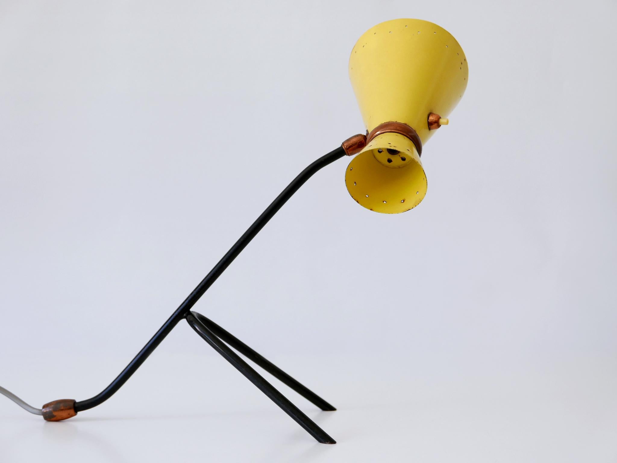 Rare & Lovely Mid-Century Modern Diabolo Table Lamp Desk Light Italy 1960s For Sale 11
