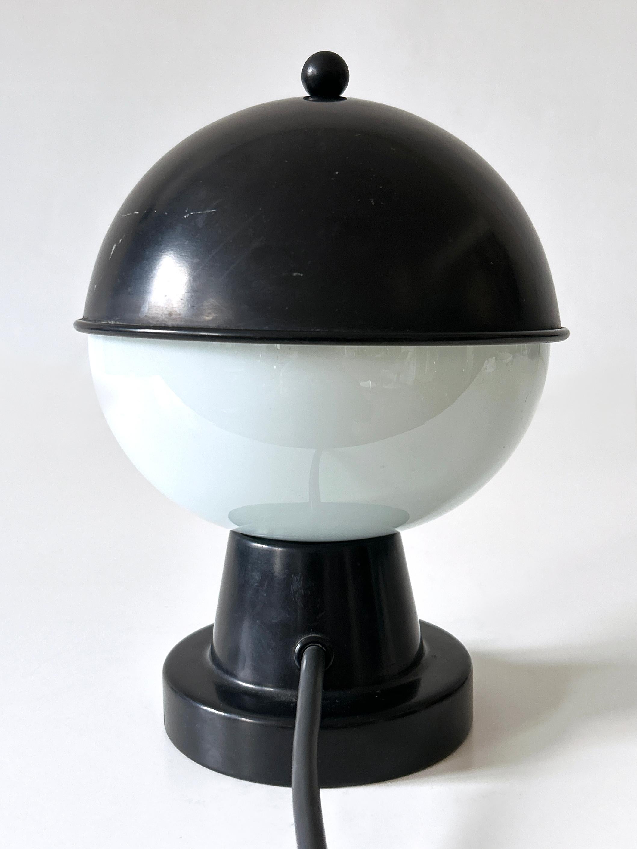 Seltene & schöne Mid Century Modern Tischlampe von Belmag, Schweiz, 1960er Jahre im Angebot 8