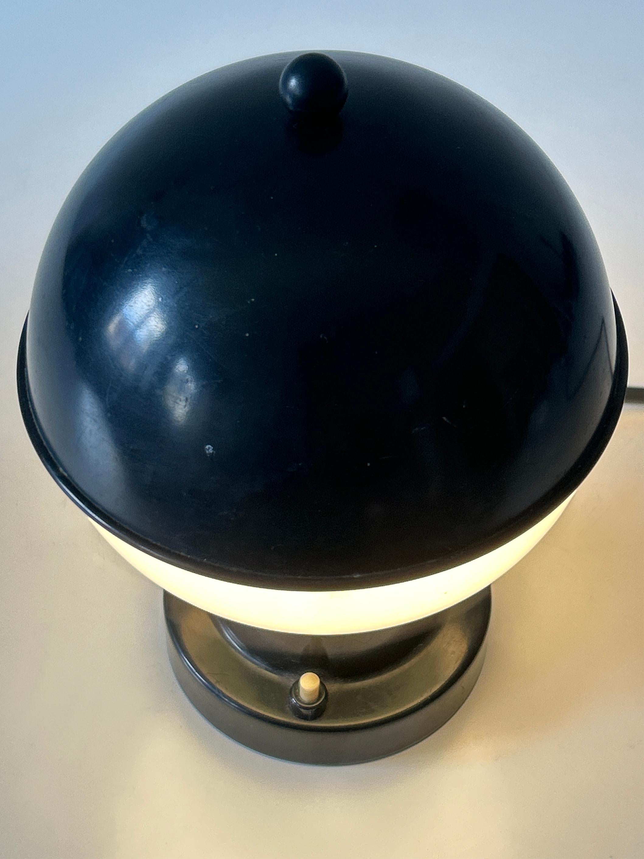 Seltene & schöne Mid Century Modern Tischlampe von Belmag, Schweiz, 1960er Jahre (Mitte des 20. Jahrhunderts) im Angebot