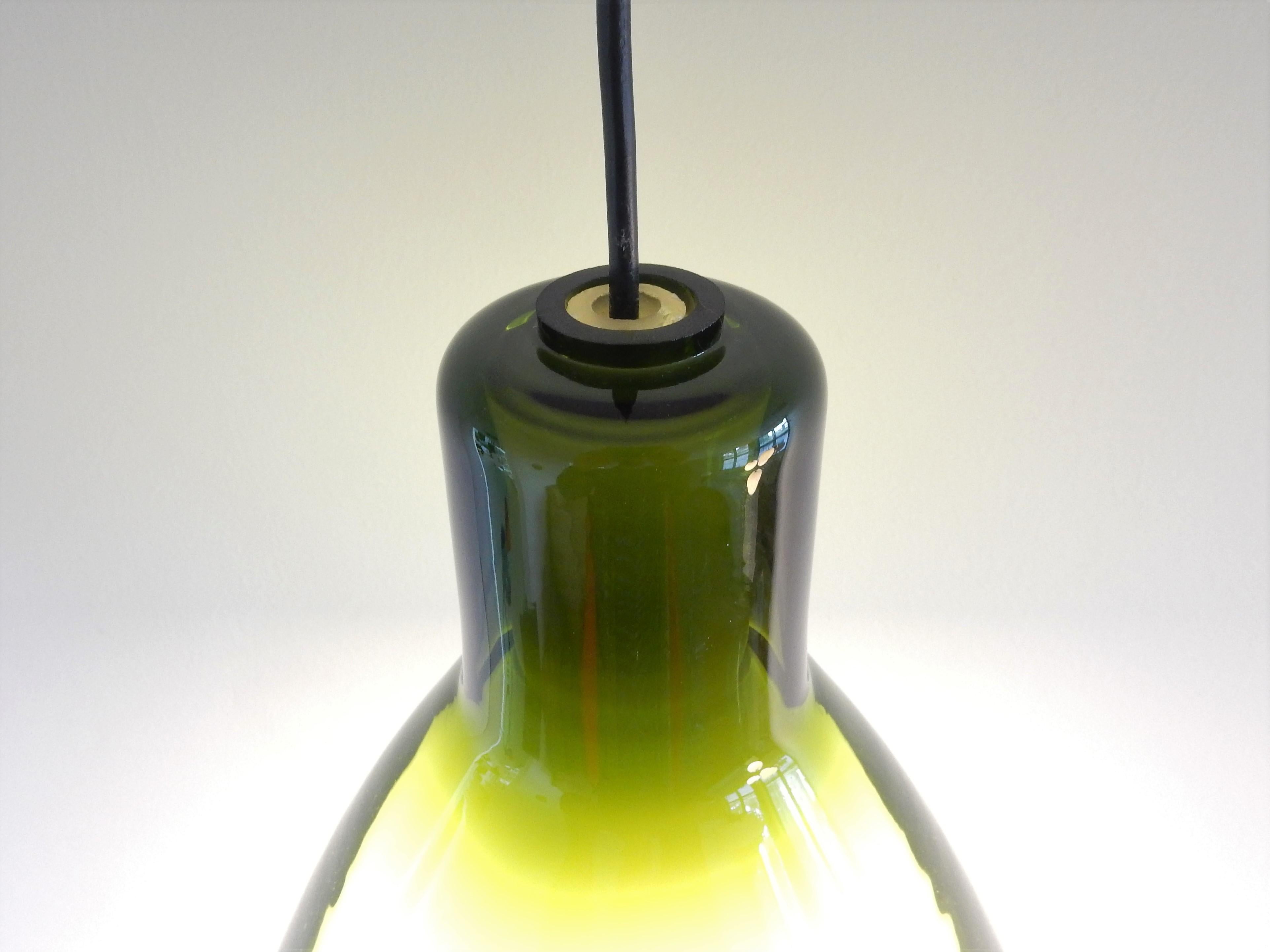 Questa bella ed elegante lampada a sospensione, modello 