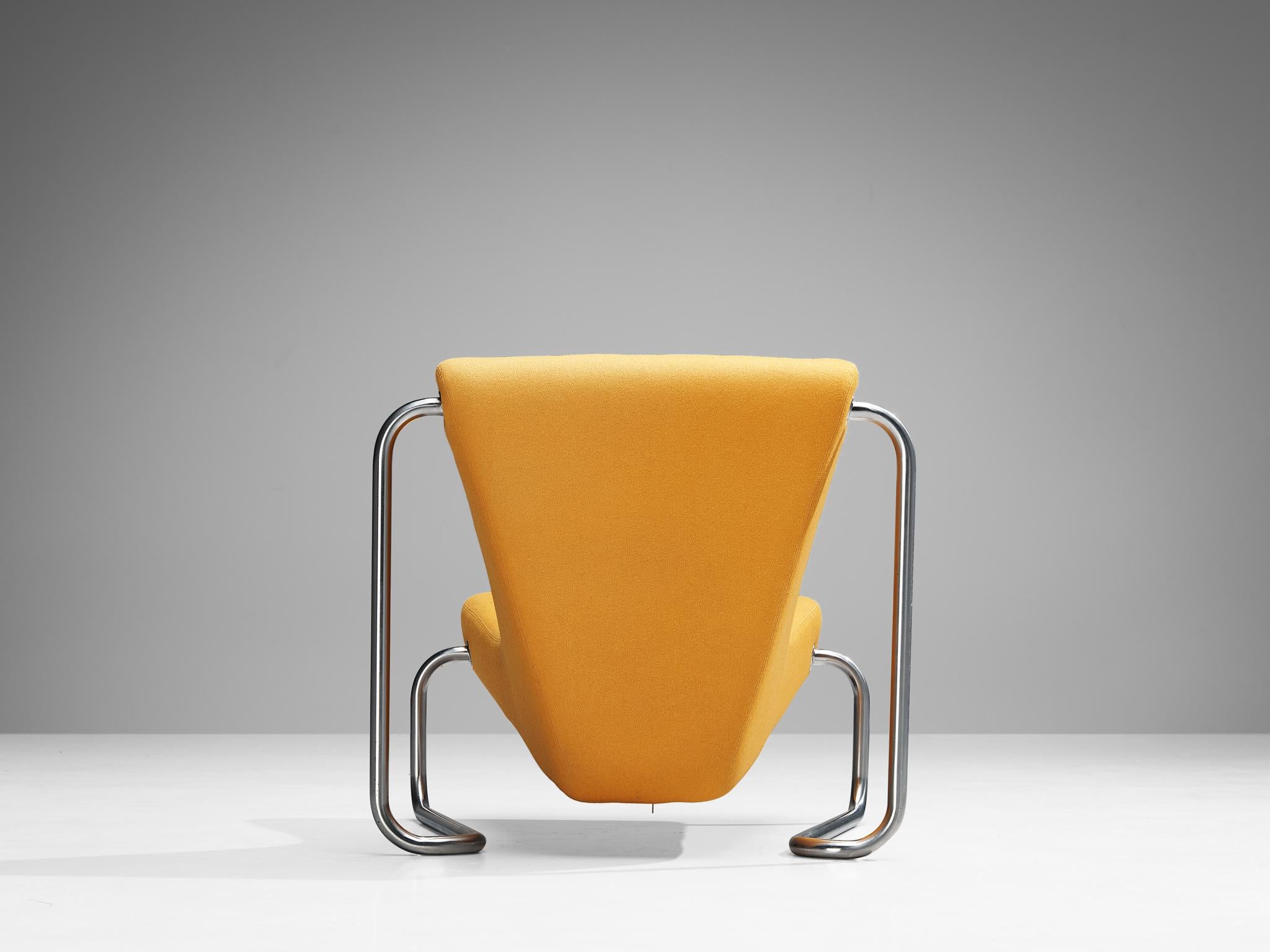 Danois Paire de fauteuils de salon rares Luigi Colani en tissu orange en vente