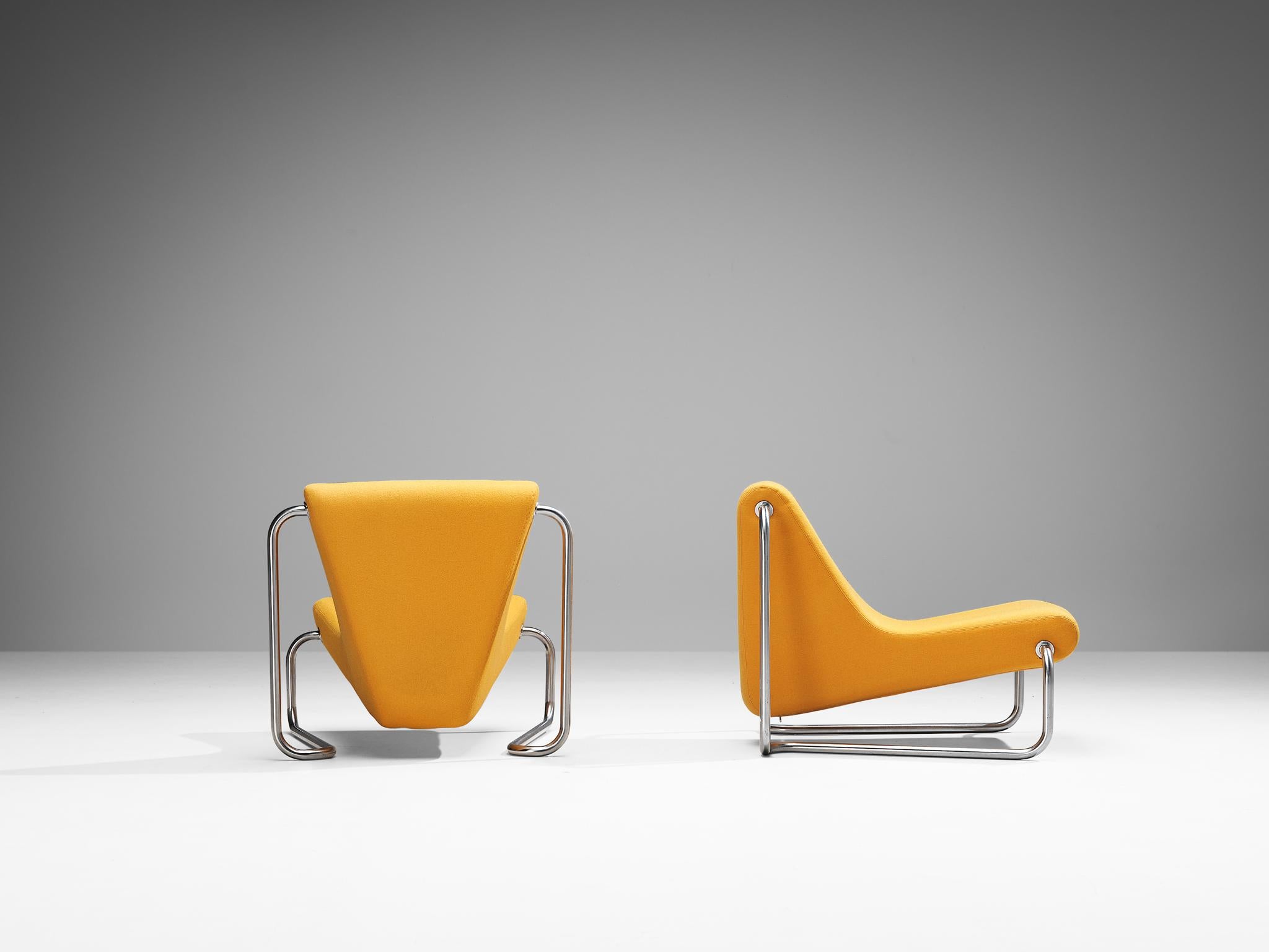 Paire de fauteuils de salon rares Luigi Colani en tissu orange en vente 1