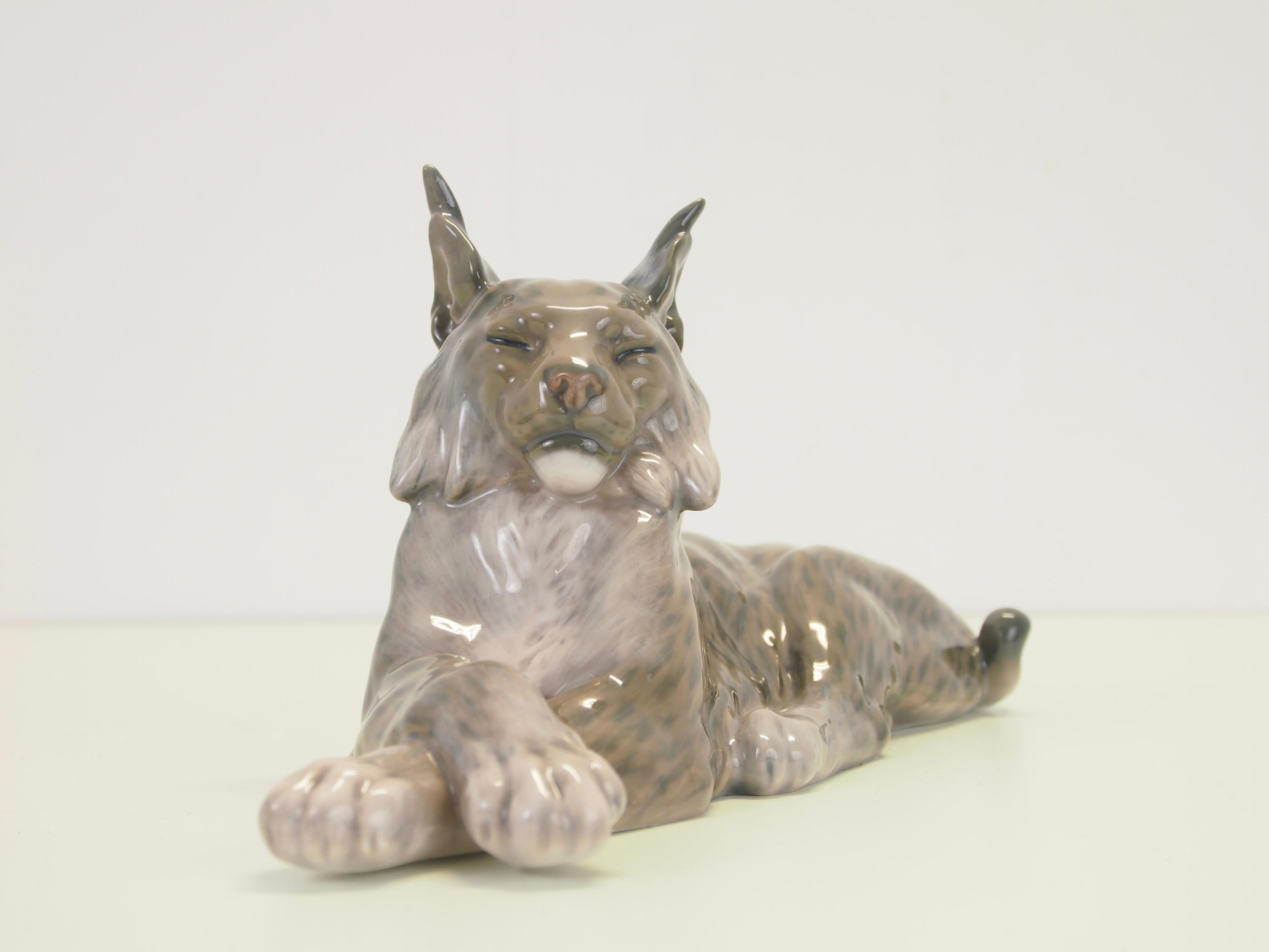 Rare Lynx Early 19th Porcelain Figurine by Peter Herold for Royal Copenhagen In Good Condition In Hilversum, Noord Holland