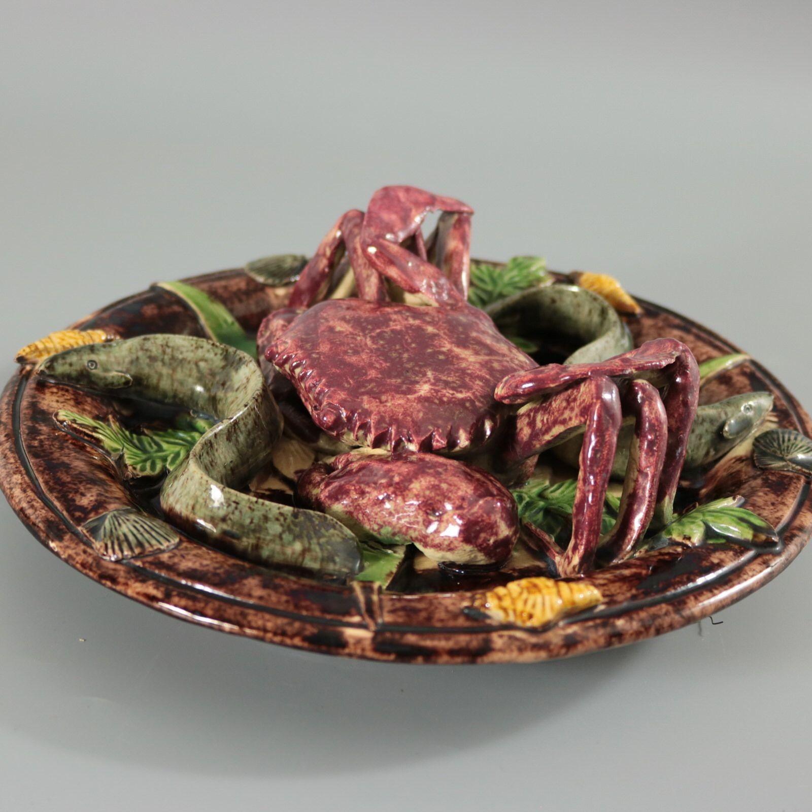 Portugais Rare assiette de crabe en majolique Mafra Palissy en vente