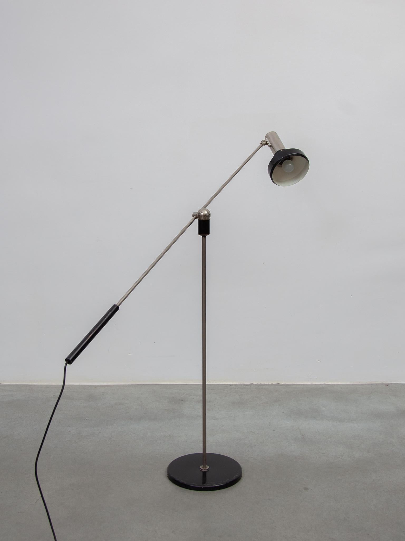  Seltene Stehlampe „Magneto“ entworfen von H. Fillekes für Artiforte, 1956, Holland im Angebot 1