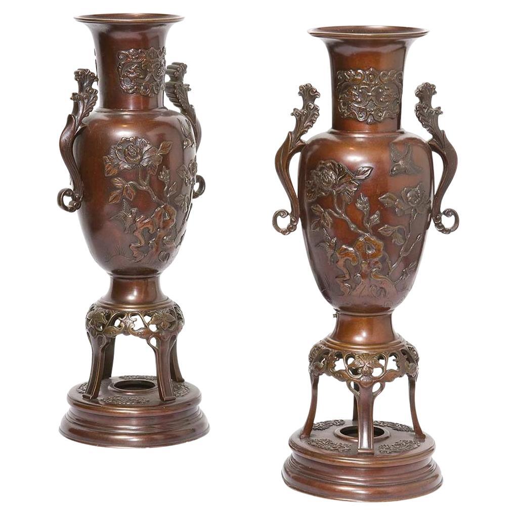 Rare Magnificent Large Estate Pair of Japanese Sculpted Bronze Centerpiece Urns For Sale