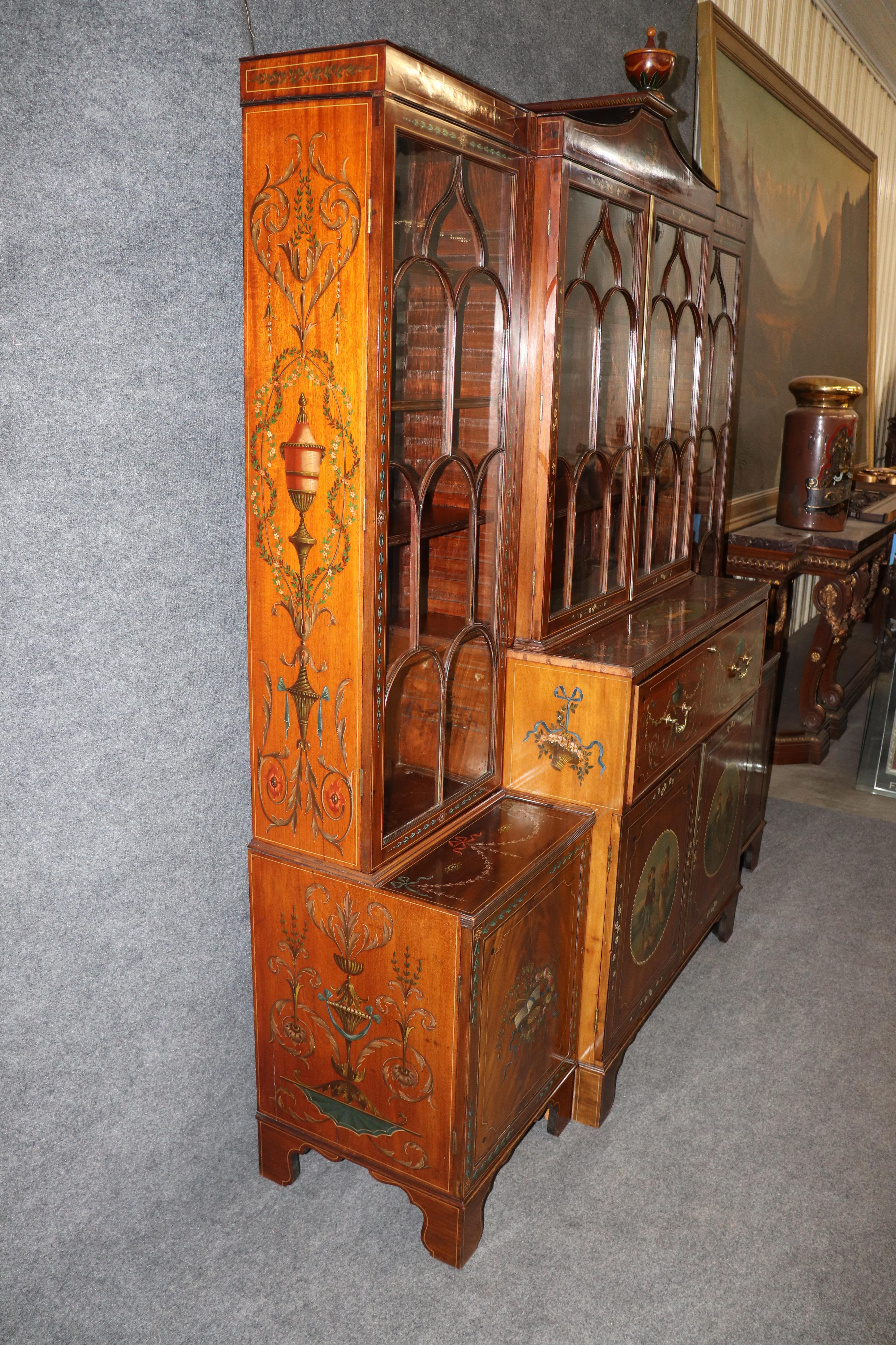 Rare Mahogany Adams Paint Decorated Edwards and Roberts Monumental Breakfront in vendita 6
