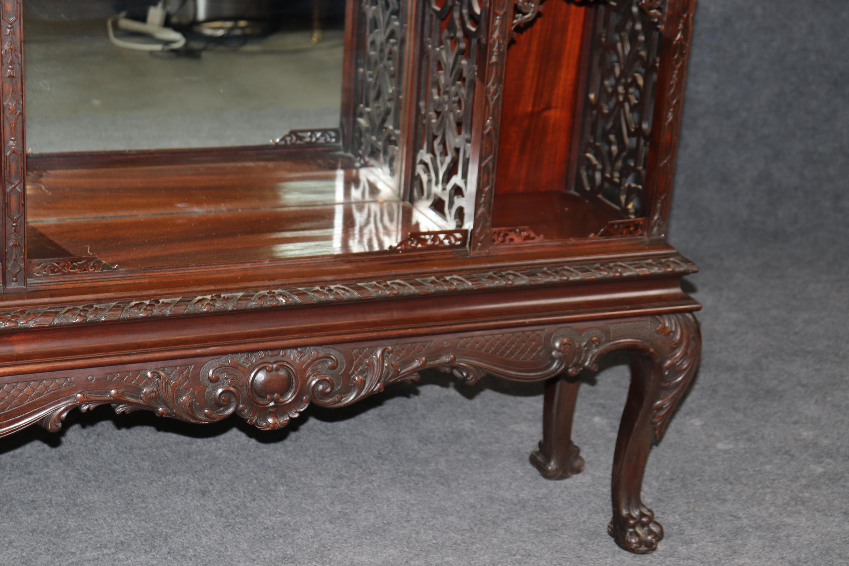 Specchio Rara vetrinetta cinese Chippendale in mogano intagliato in modo reticolare in vendita
