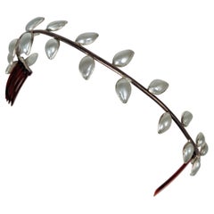 Rara banda de cabeza de hoja de nácar de cristal vaciado Maison Gripoix, Archivo Gripoix