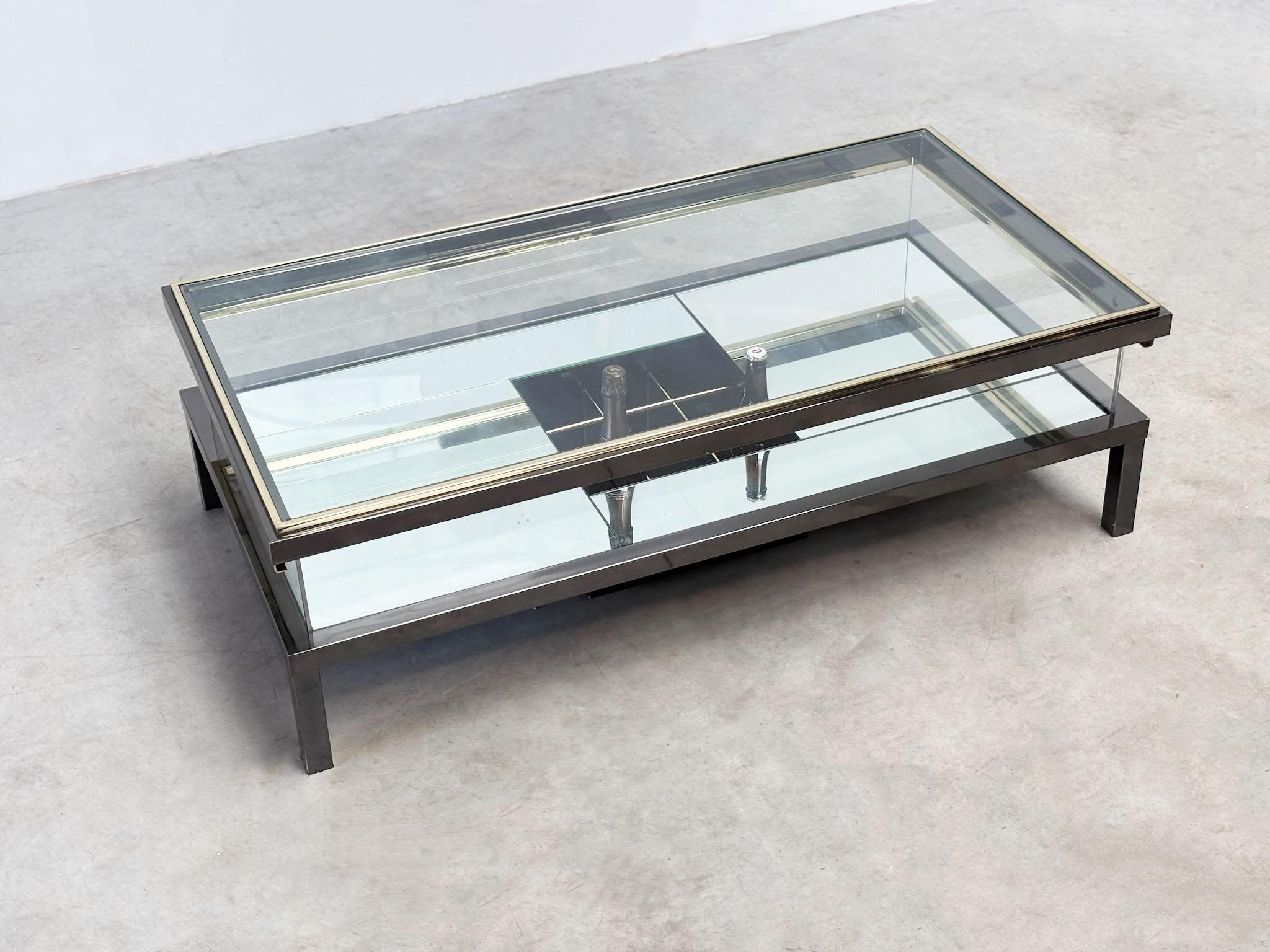 Brass Rare Maison Jansen (attr.) sliding coffee table with bottle holder For Sale