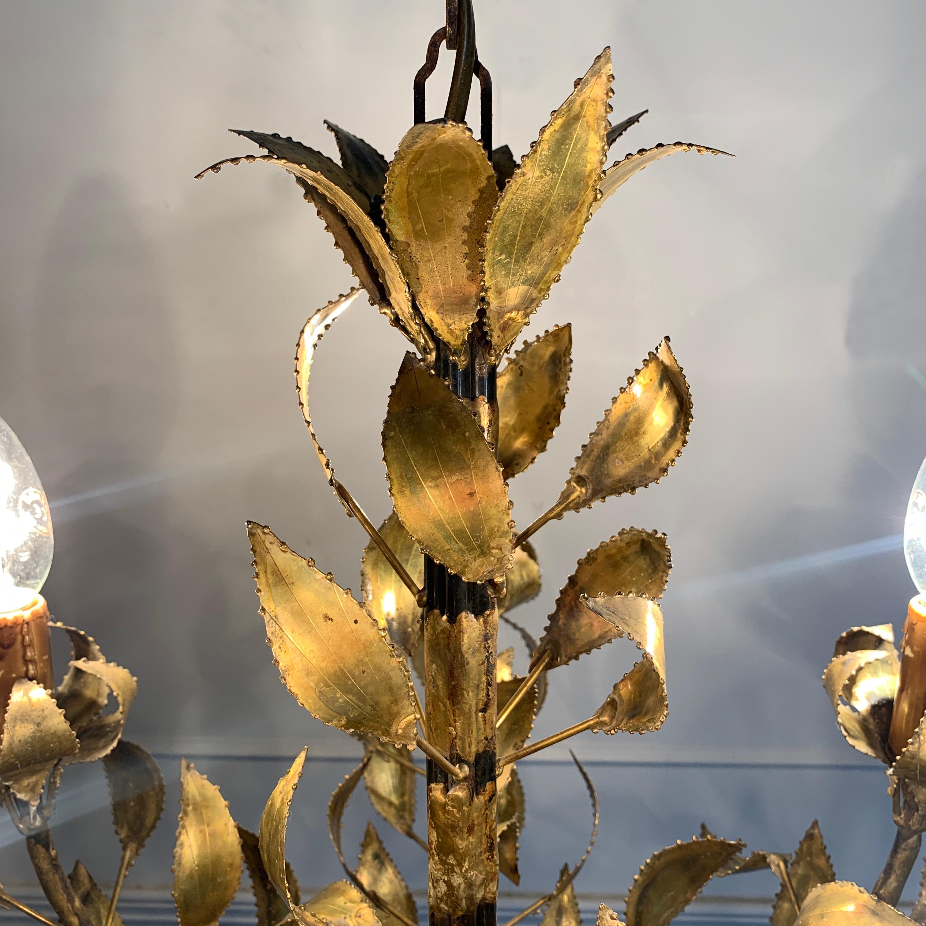 Gold Maison Jansen Brass Leaf Chandelier, circa 1960s For Sale 1