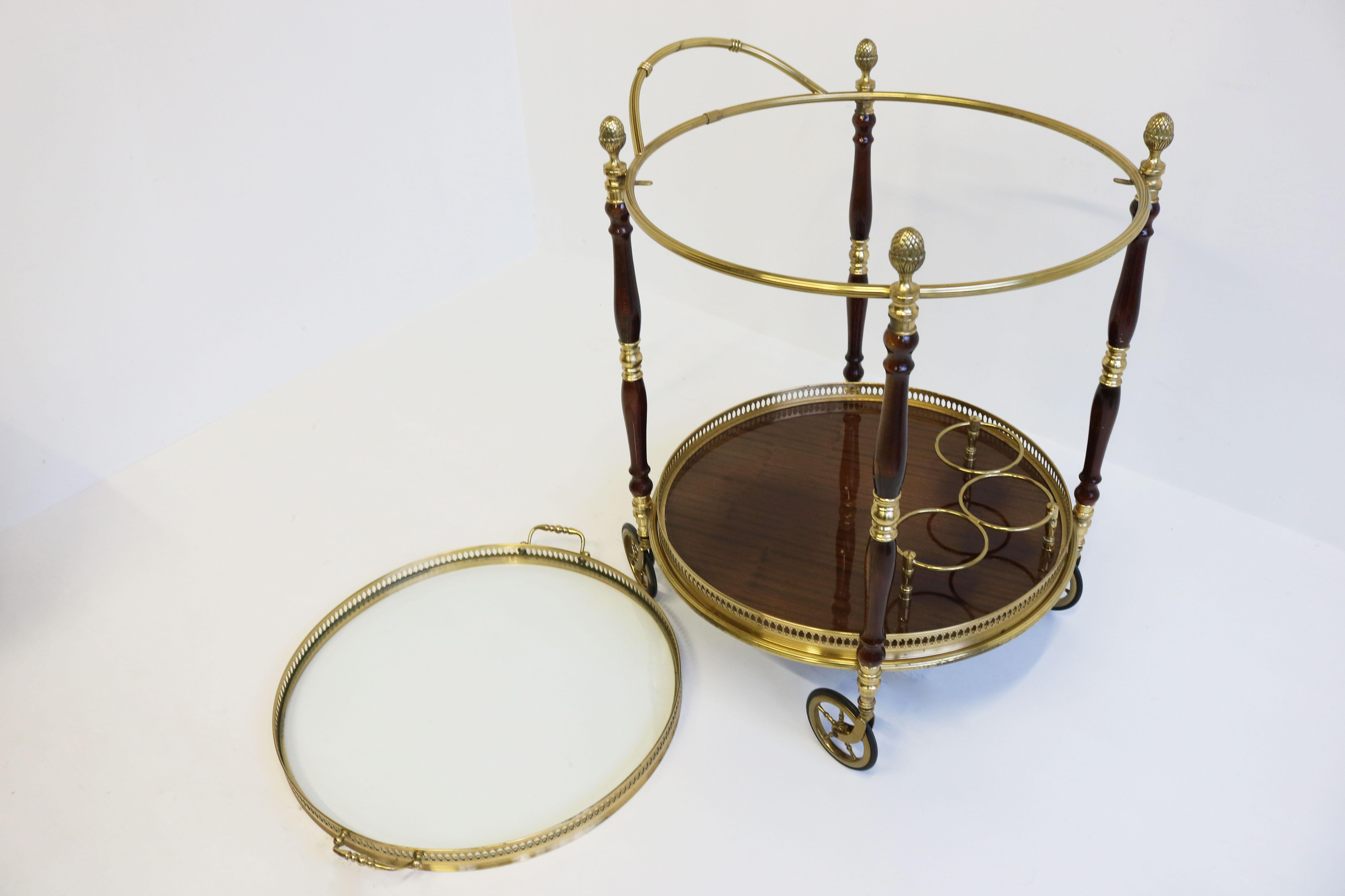 Rare Maison Jansen French 1970 Design Bar Cart / Trolley Brass Glass Wood Round For Sale 4