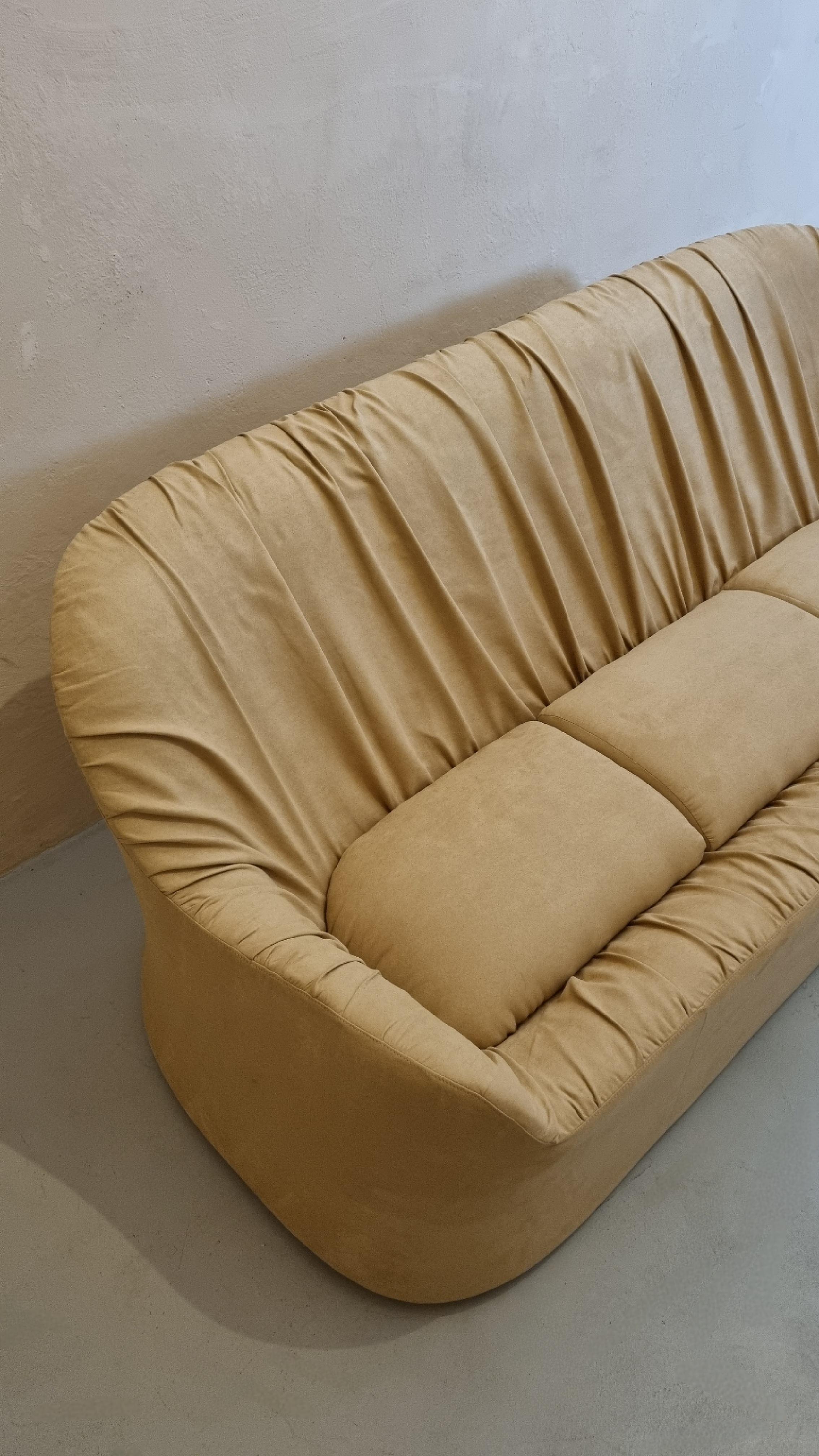 Rare Maja sofa by Emilio Guarnacci & Felix Padovano for 1P 1971 In Excellent Condition For Sale In Arezzo, Italy