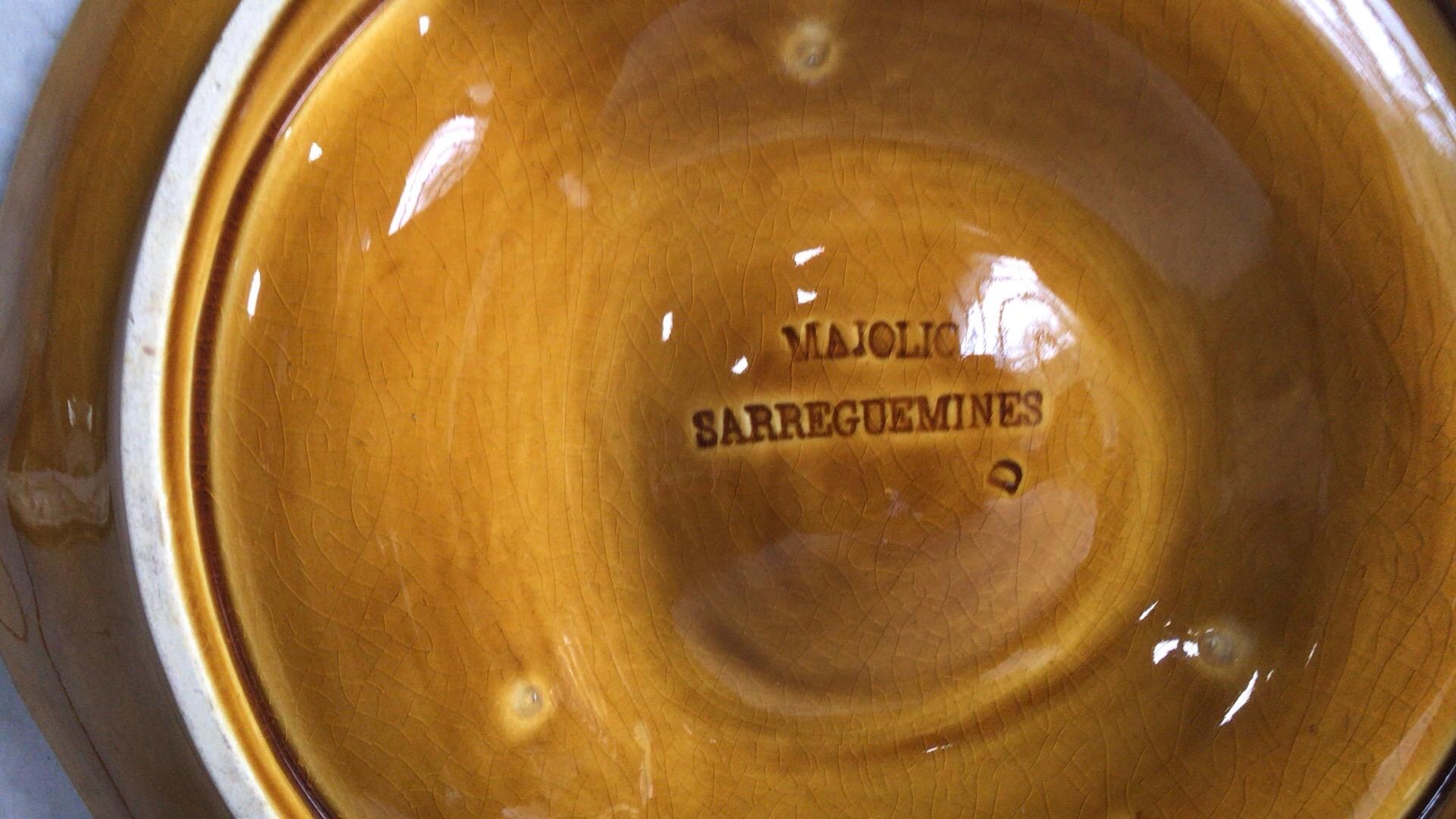 French Provincial Rare Majolica Artichoke Plate Sarreguemines Majolica, circa 1870