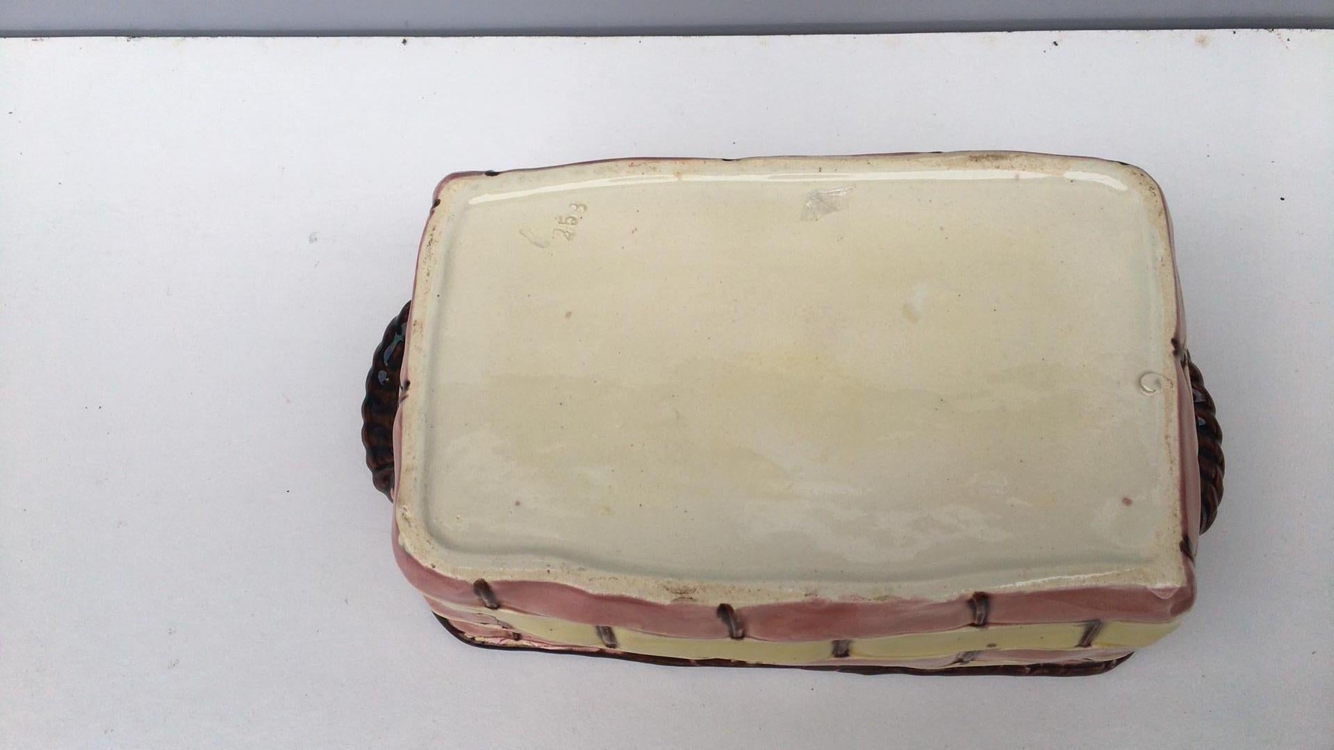 Rara sopera de chesnut de mayólica Luneville, hacia 1890 Fines del siglo XIX en venta