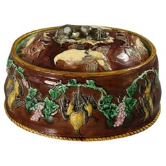Raro plato para tarta de majolica Gun Dog Game