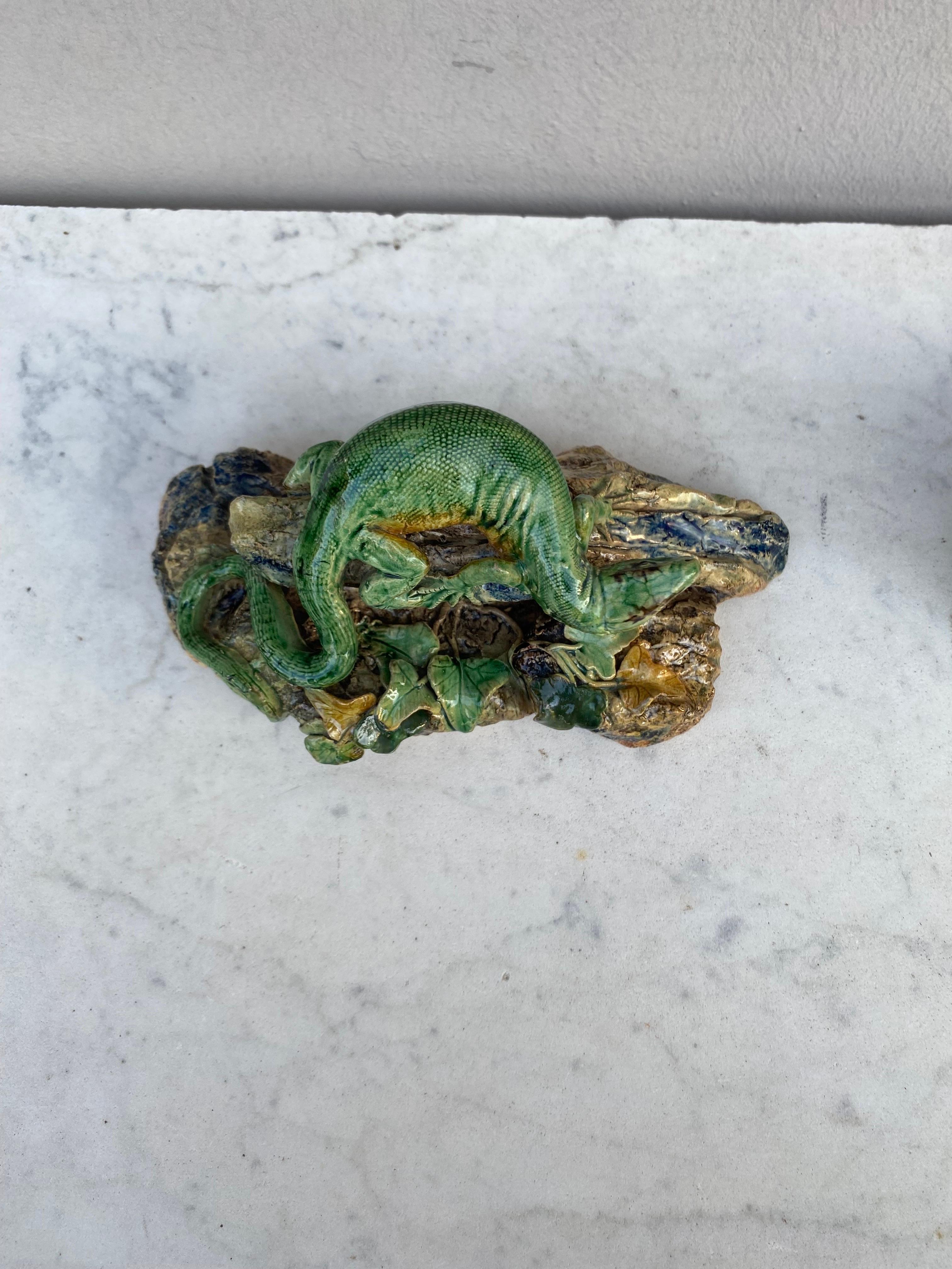 Mid-19th Century Rare Majolica Palissy Lizard Joseph Landais Circa 1860 For Sale