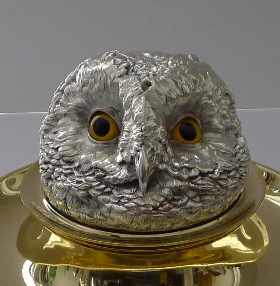 Rare Mammoth English Victorian Novelty Inkwell, Owl with Glass Eyes C.1880 In Good Condition For Sale In Bath, GB