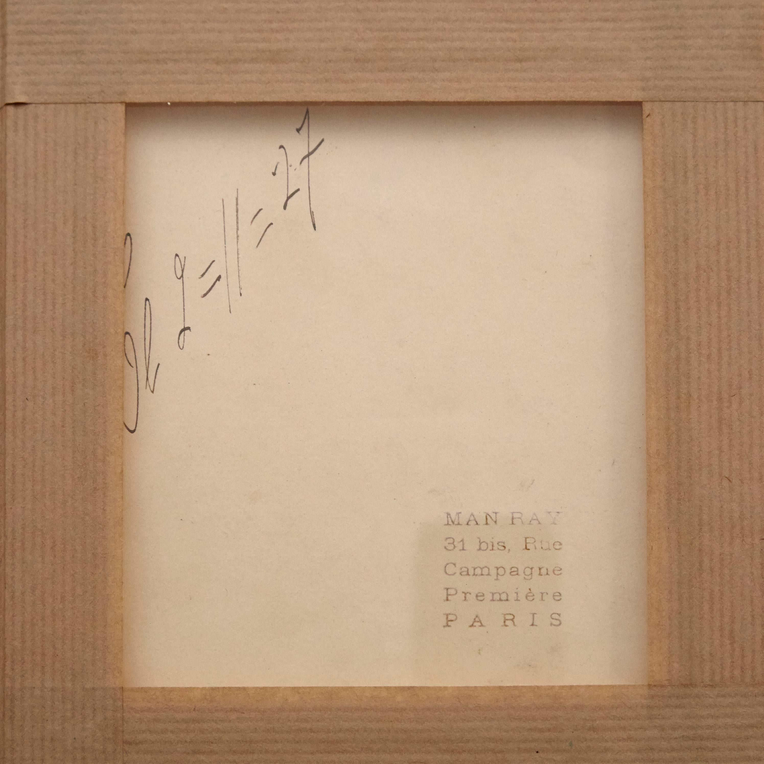 Man Ray Rare - Signé à la main - Noir et blanc  Photographie de Gigi, 1927 Bon état - En vente à Barcelona, Barcelona