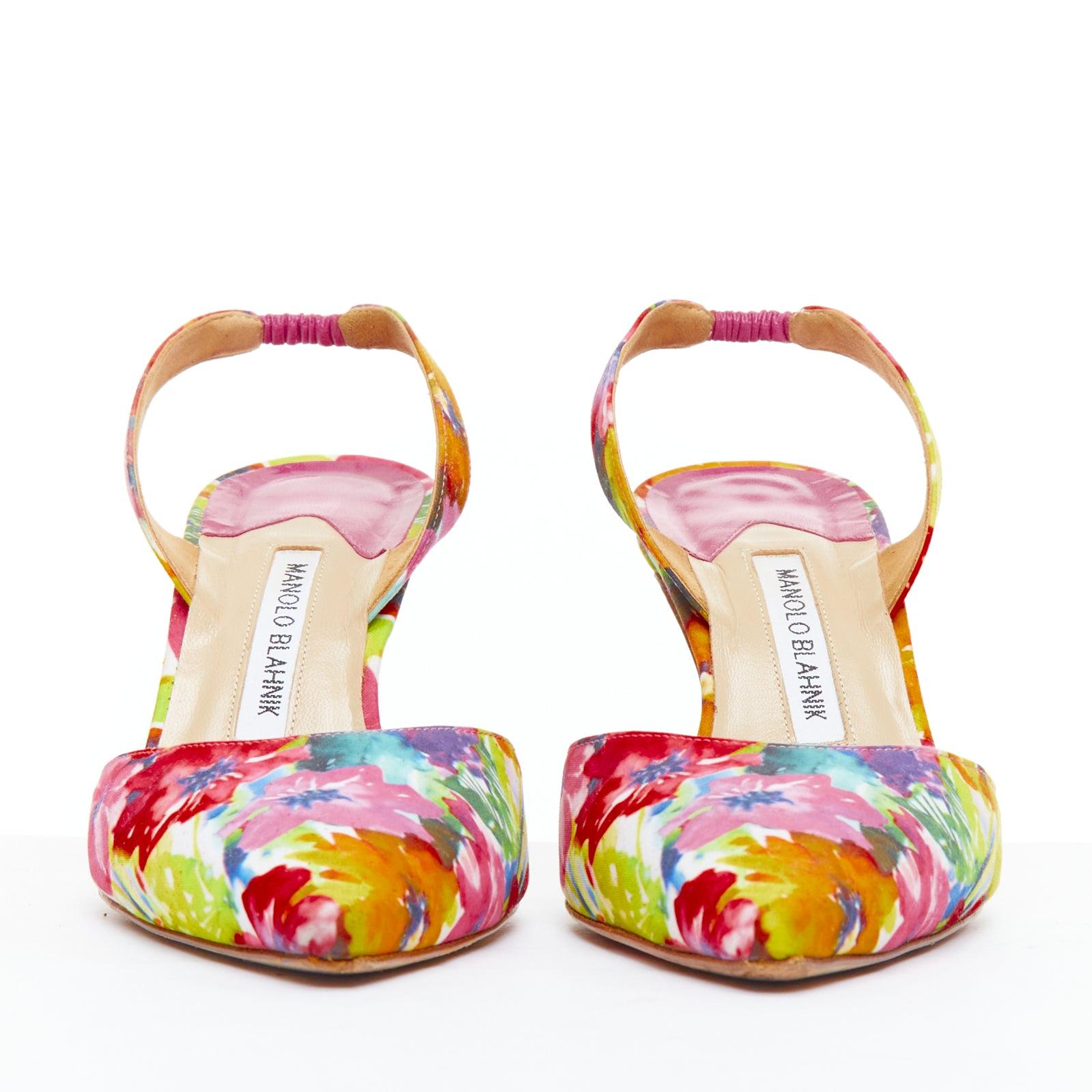Beige rare MANOLO BLAHNIK floral satin print slingback mid heel pump EU39