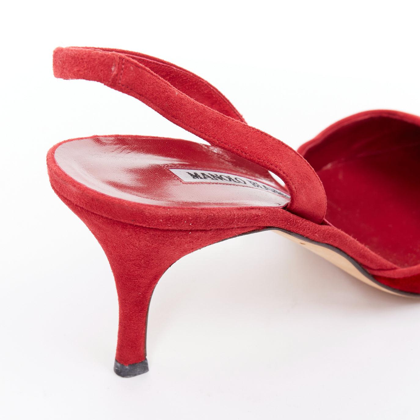 rare MANOLO BLAHNIK escarpins à talons compensés en daim rouge à carreaux EU38 en vente 3