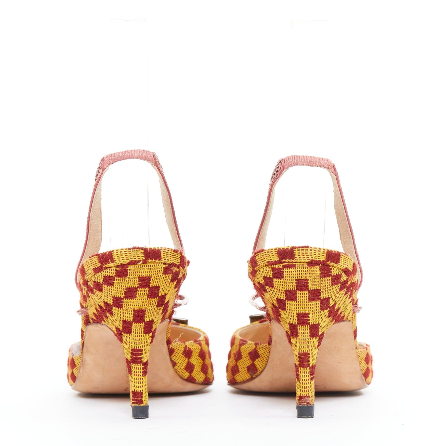 Donna raro MANOLO BLAHNIK Vintage rosso giallo scalato cristallo fibbia slingback pompa EU37 in vendita