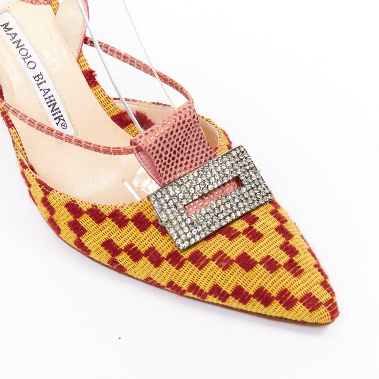 raro MANOLO BLAHNIK Vintage rosso giallo scalato cristallo fibbia slingback pompa EU37 in vendita 2