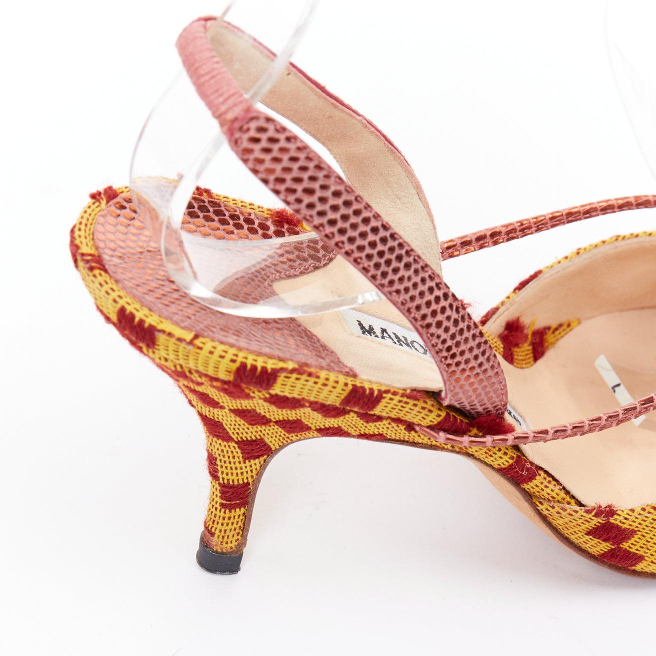 raro MANOLO BLAHNIK Vintage rosso giallo scalato cristallo fibbia slingback pompa EU37 in vendita 3