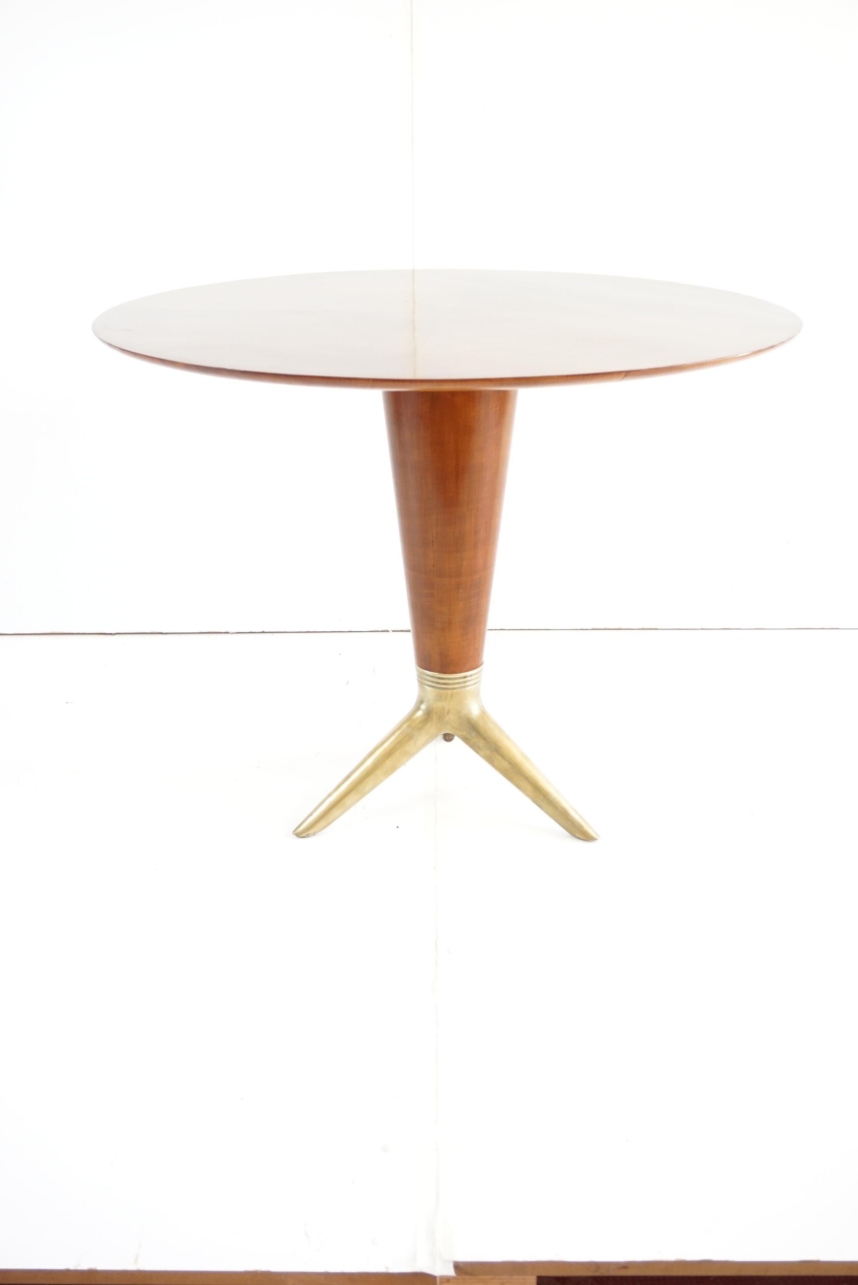 Rare Maple and Brass Round Center Table by I.S.A. Bergamo 1950 For Sale 2
