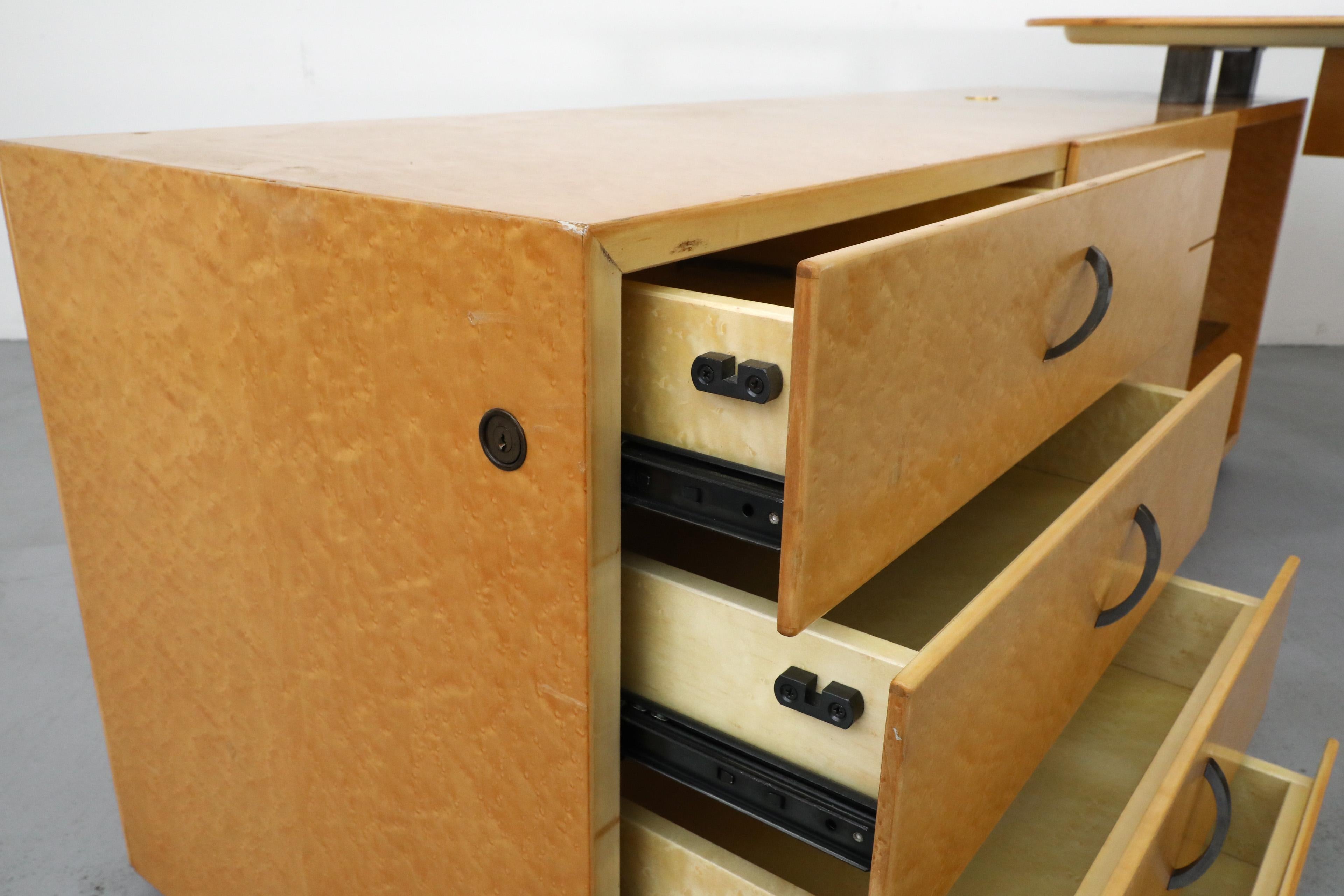 Rare Maple Desk with Return by Giovanni Offredi for Saporiti, 1970's For Sale 11