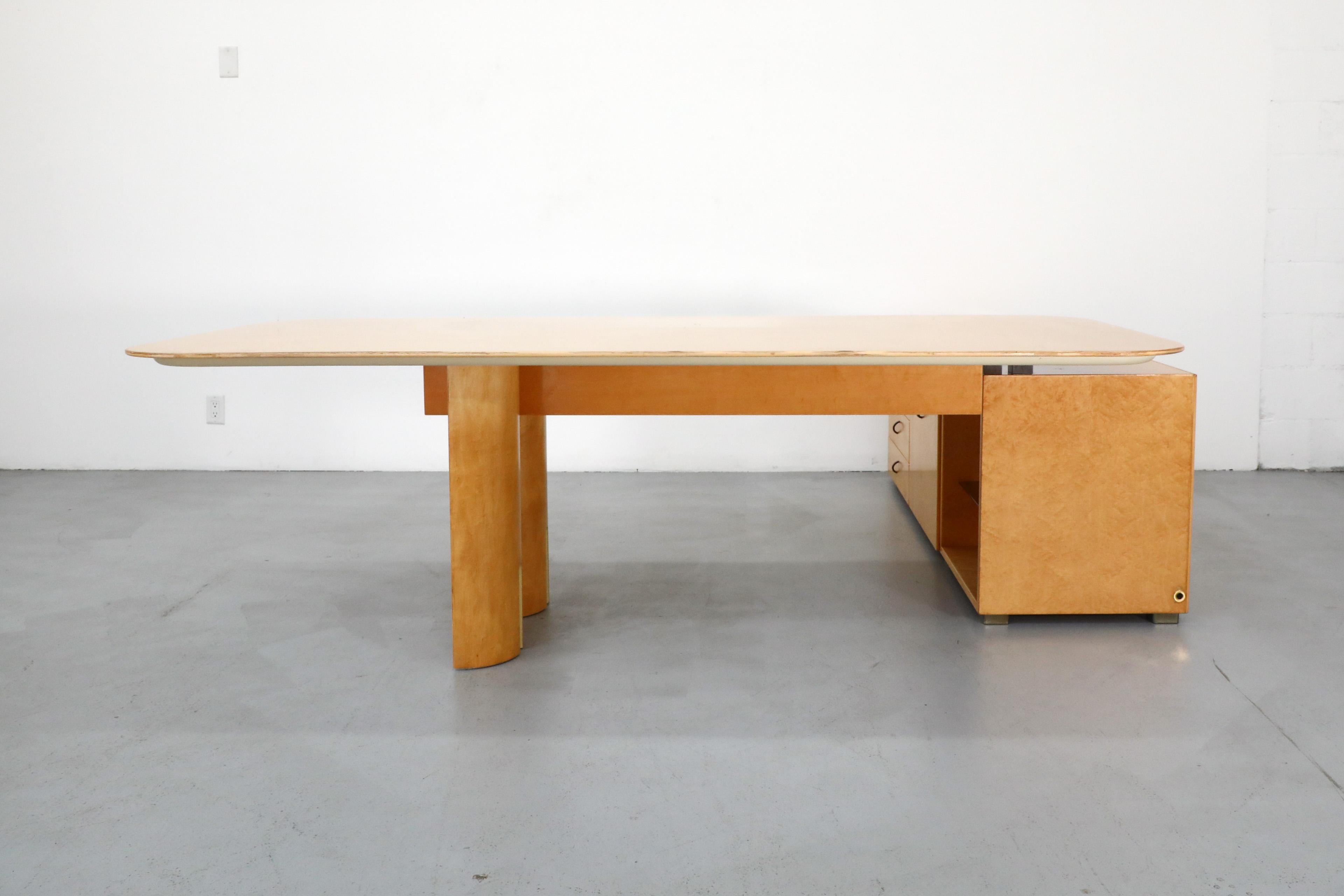 Rare Maple Desk with Return by Giovanni Offredi for Saporiti, 1970's For Sale 2