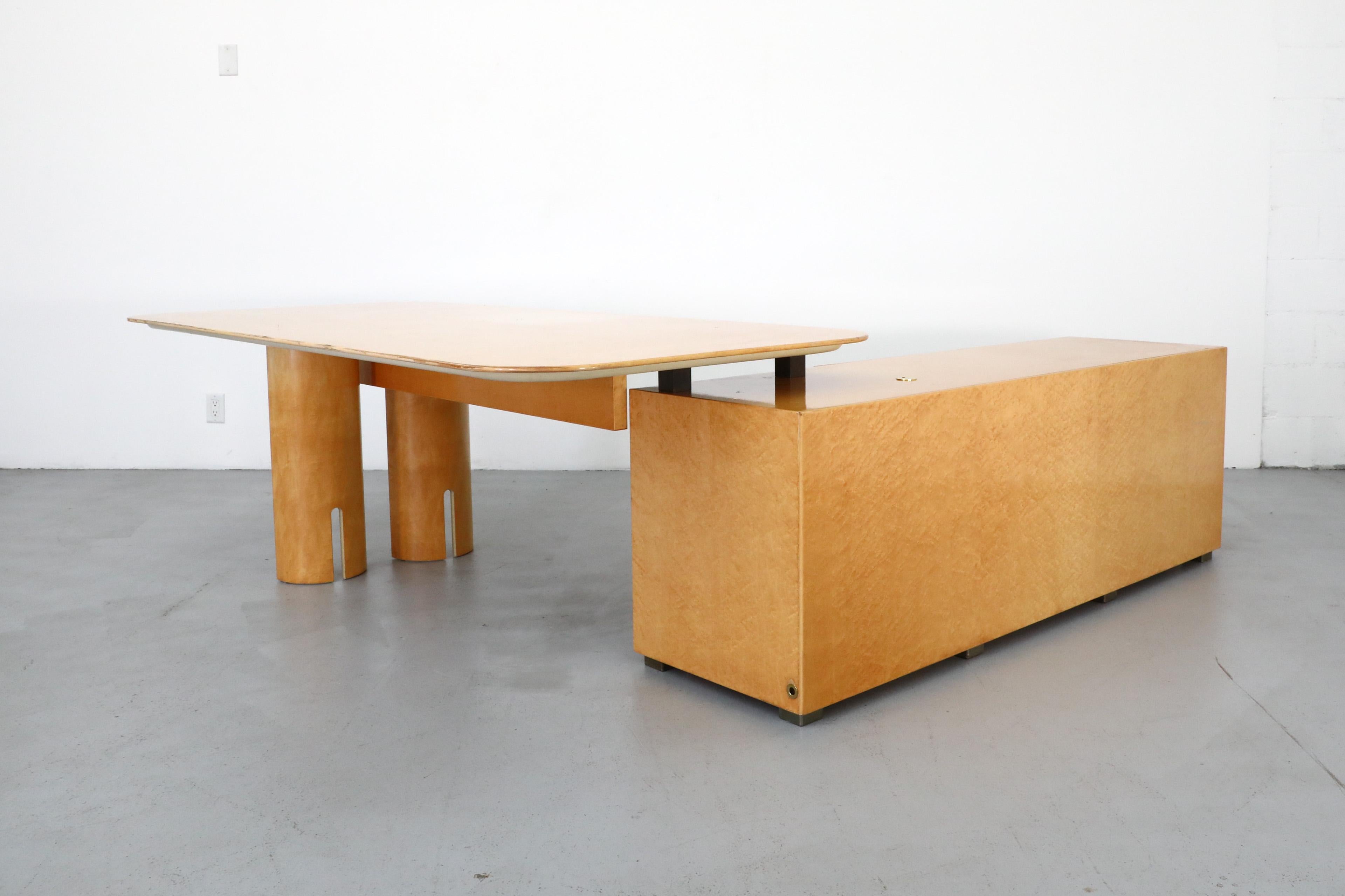 Rare Maple Desk with Return by Giovanni Offredi for Saporiti, 1970's For Sale 3