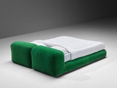 Rare Mario Bellini for Cassina 'Le Mura' Double Bed in Green Upholstery