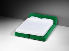 Rare Mario Bellini for Cassina 'Le Mura' King Bed in Vibrant Green Corduroy