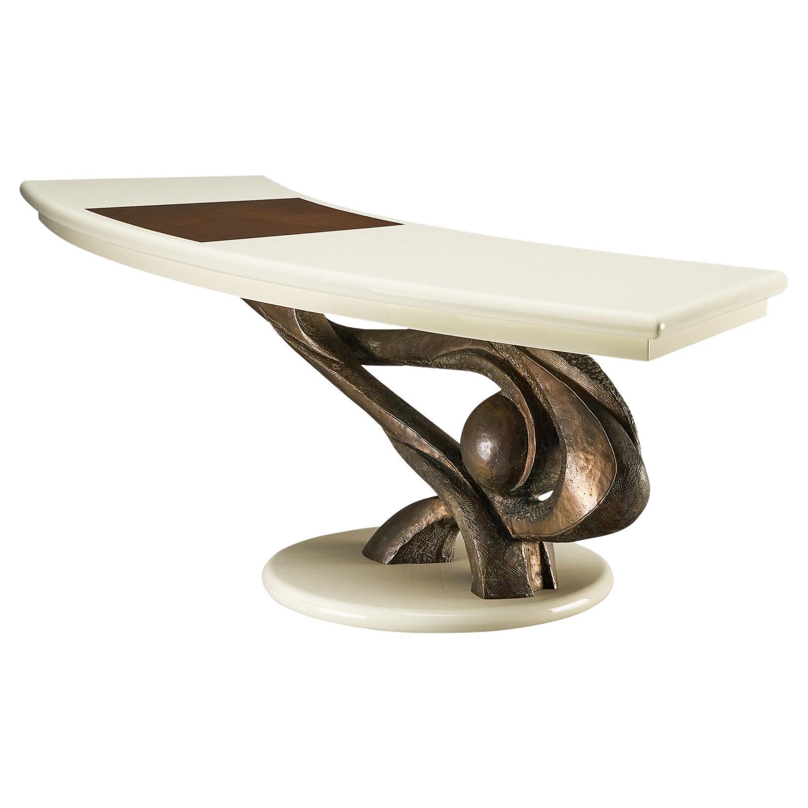 Seltener Marzio Cecchi-Schreibtisch mit geformtem Bronzesockel im Angebot