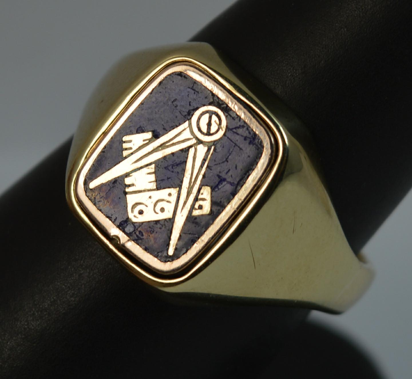 Rare Masonic 9 Carat Gold and Enamel Design Men’s Signet Ring 4