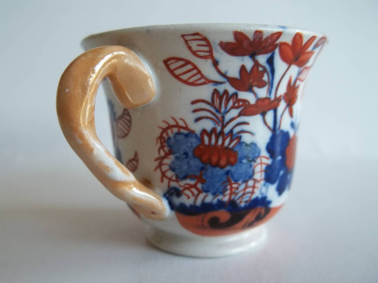 Rare Mason's Ironstone Miniature Cup Japan Basket Pattern, circa 1825 In Good Condition For Sale In Lincoln, Lincolnshire