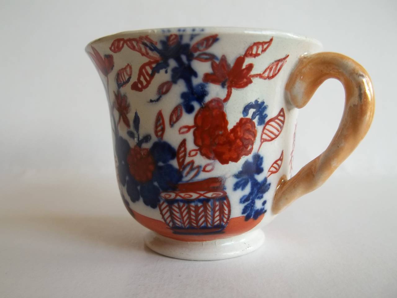 Rara taza en miniatura de Mason's Ironstone con diseño de cesta japonesa, hacia 1825 principios del siglo XIX en venta