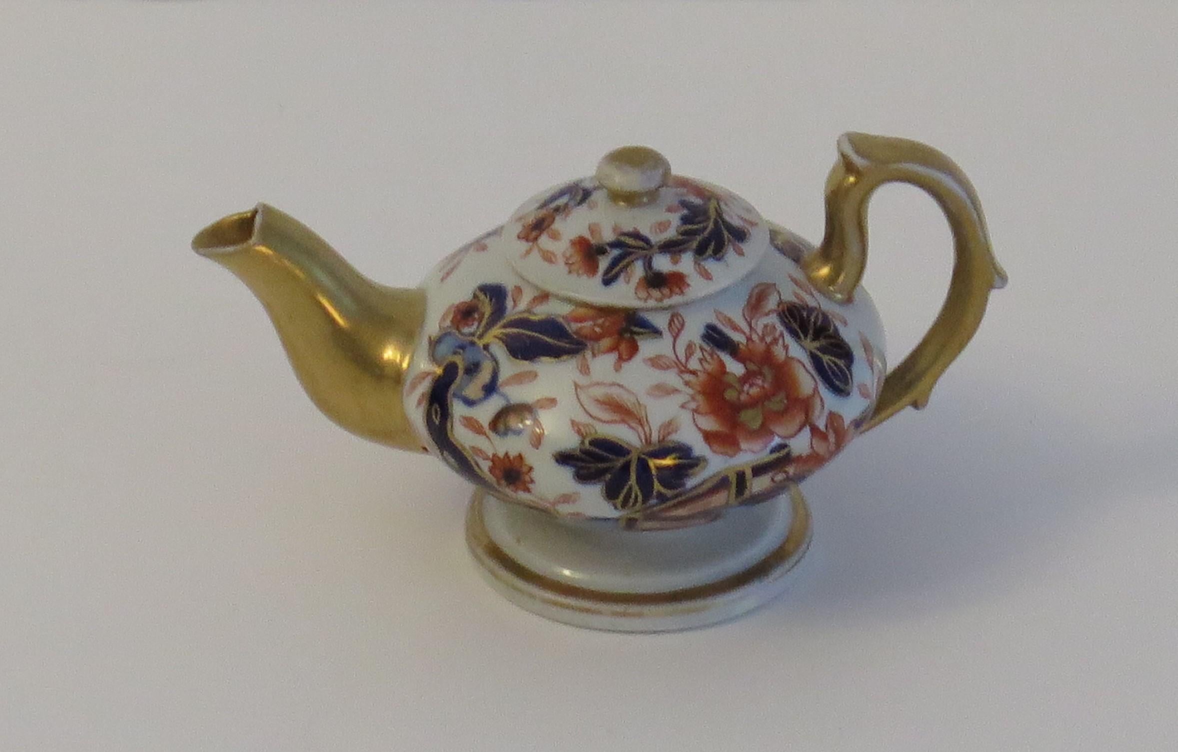 Seltene Mason's Ironstone-Miniatur-Teekanne mit Fayence-Japanischem Muster, um 1820 (Englisch) im Angebot