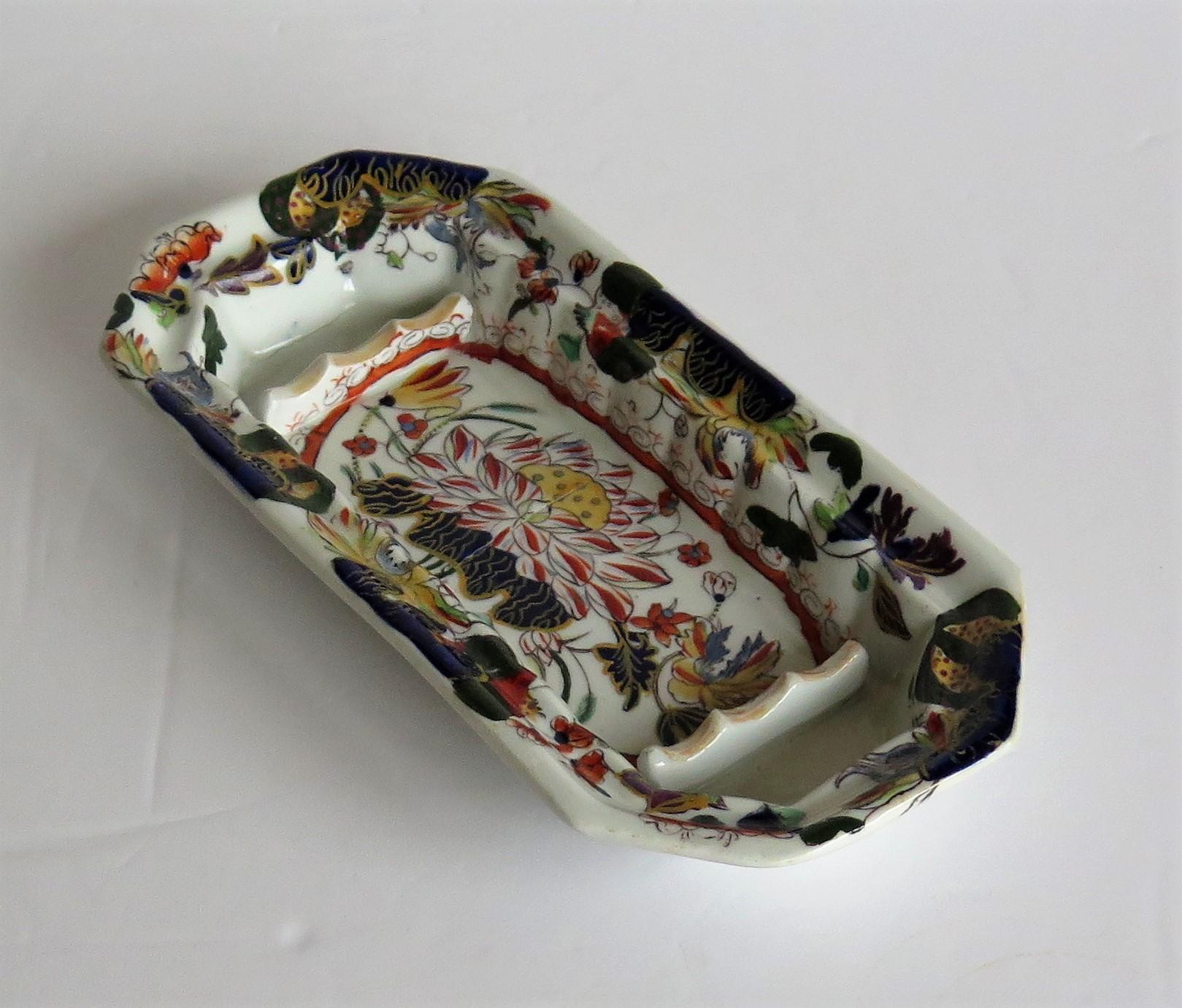 Hand-Painted Rare Mason's Ironstone Pen Tray or Dish in Water Lily Pattern, circa 1830