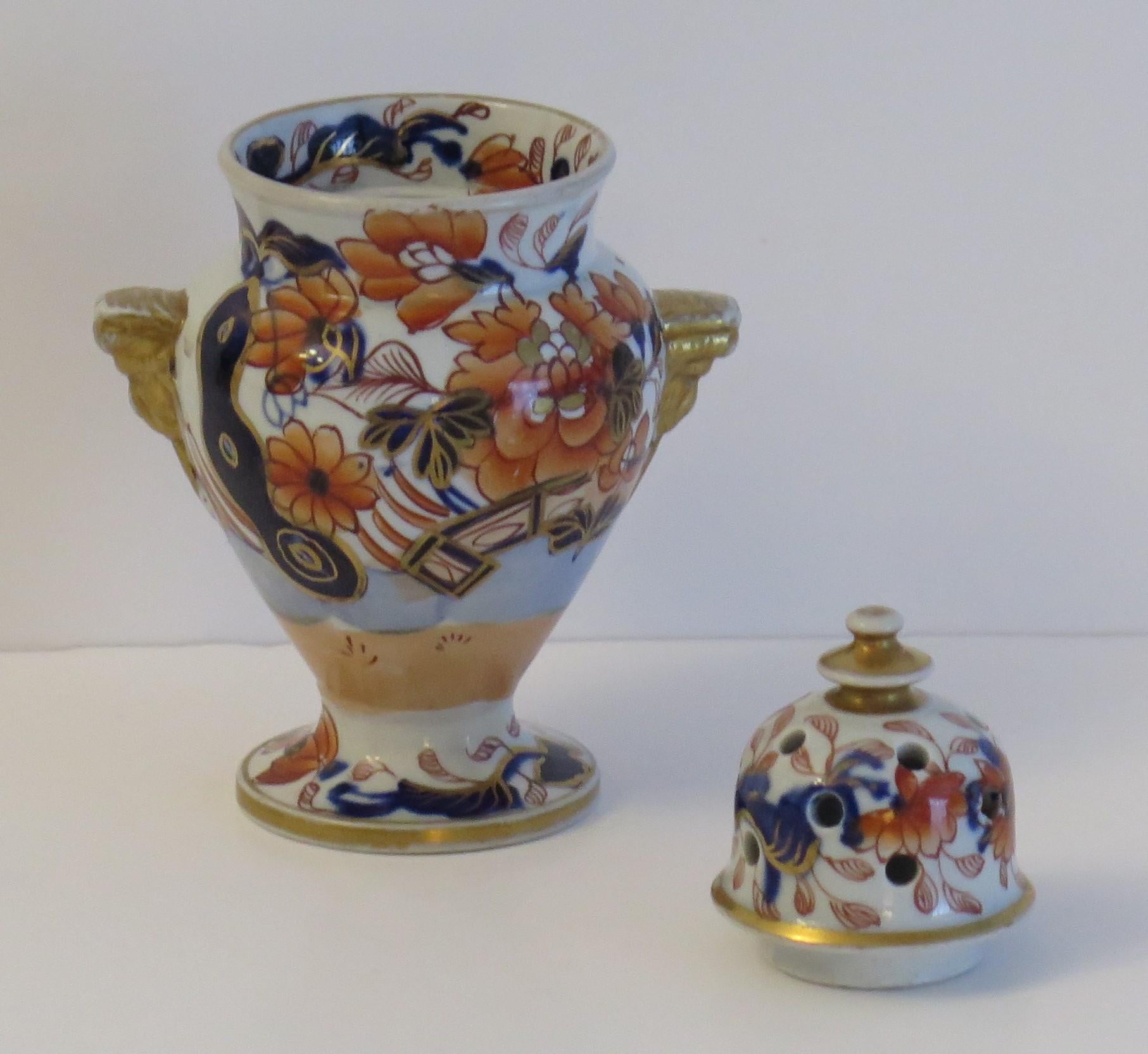 Pottery Rare Mason's Ironstone Pot Pourri Vase Fence Japan, English Georgian circa 1817 For Sale