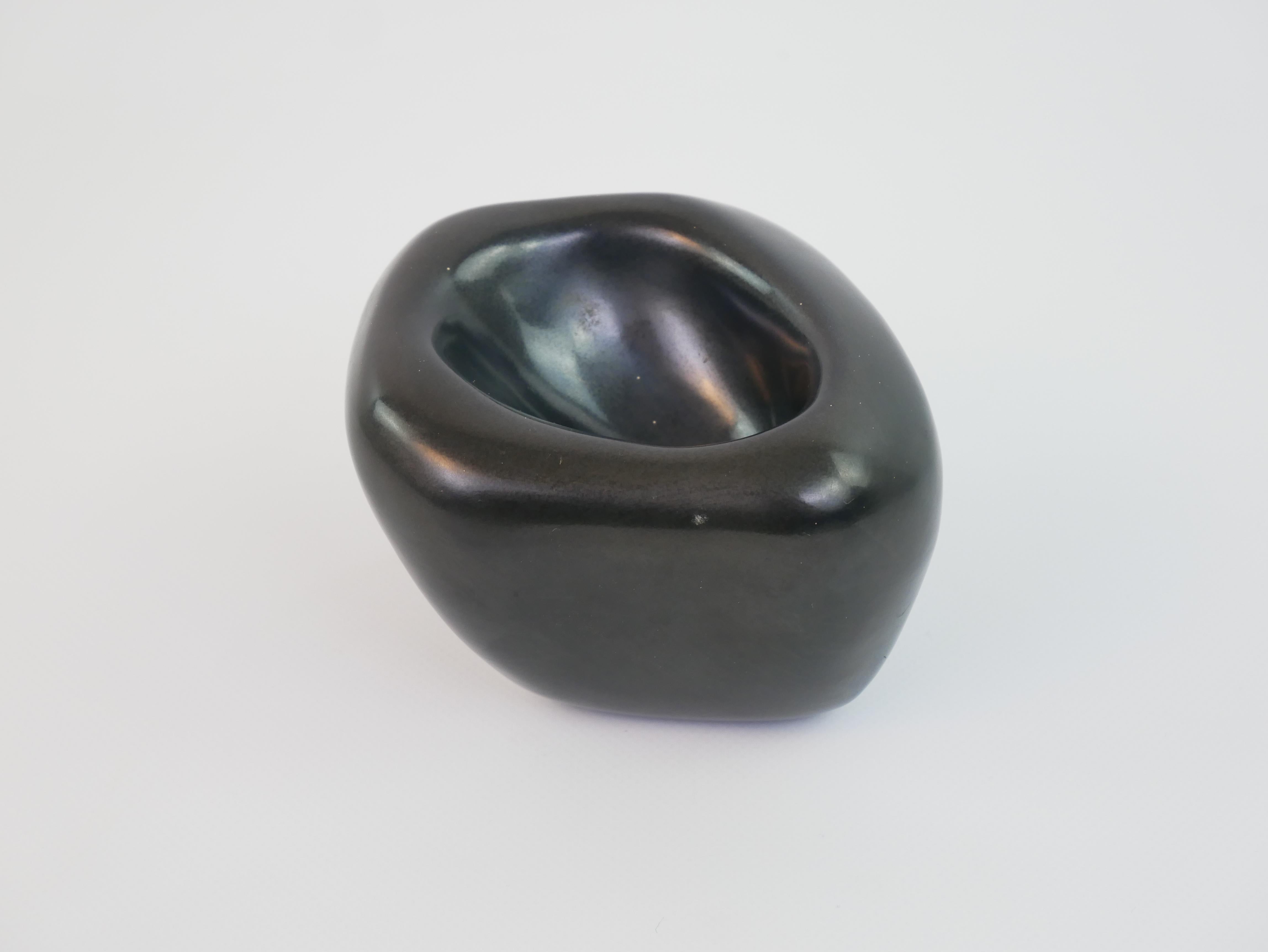Rare mat black ceramic ashtray by Denise Gatard For Sale 6