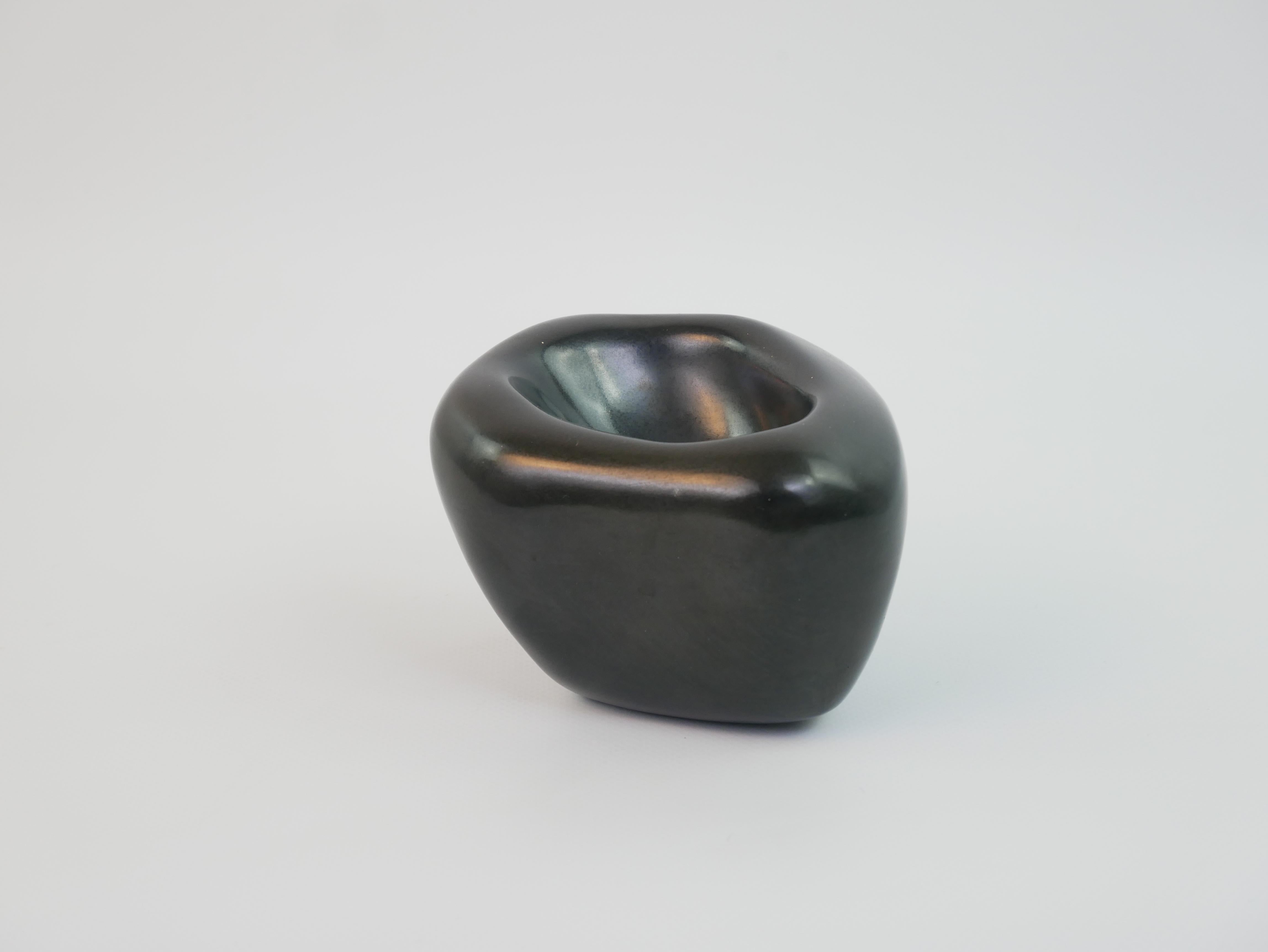 Rare mat black ceramic ashtray by Denise Gatard For Sale 2